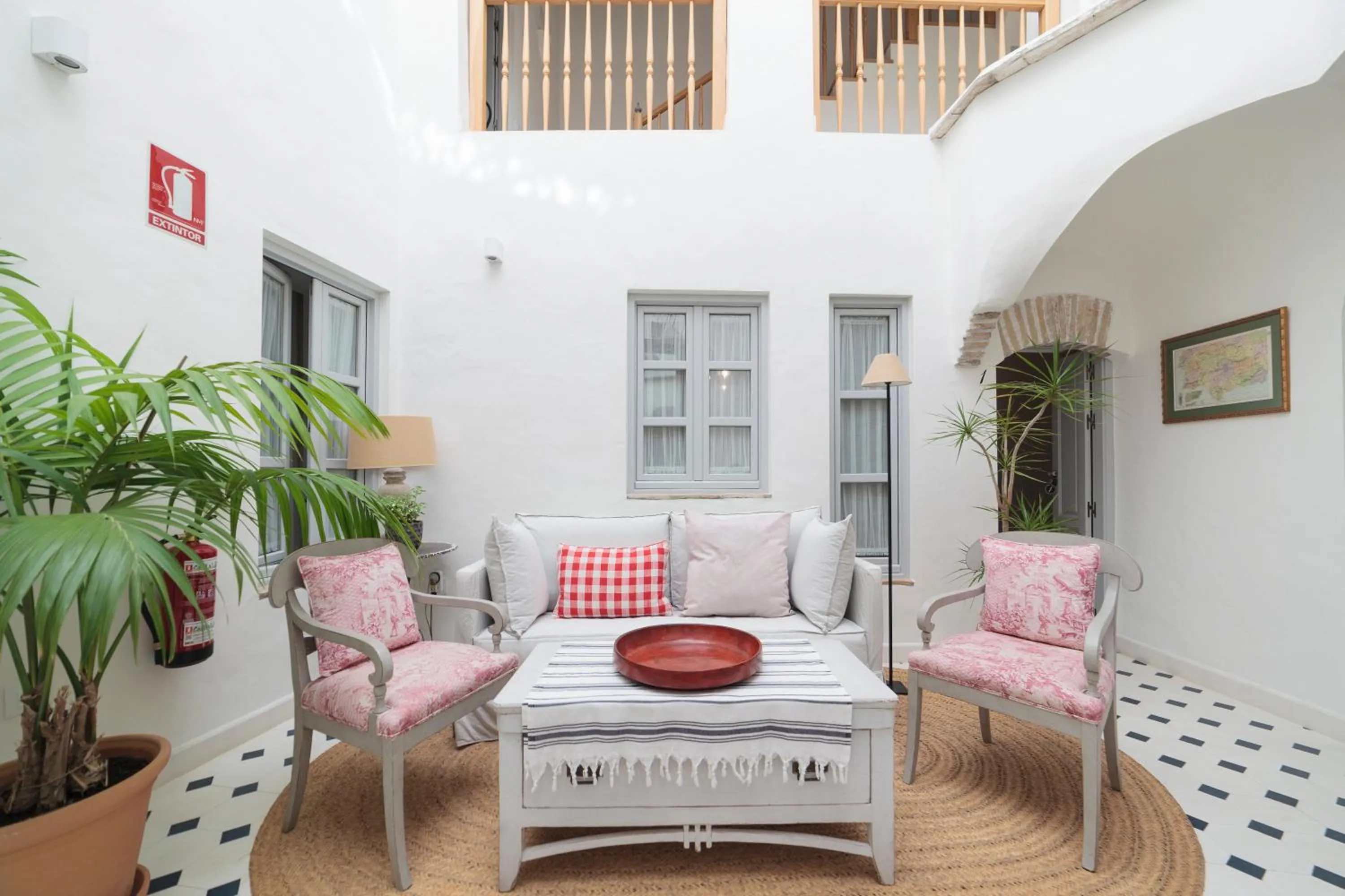 Inner courtyard view in Casa Shelly Hospedería
