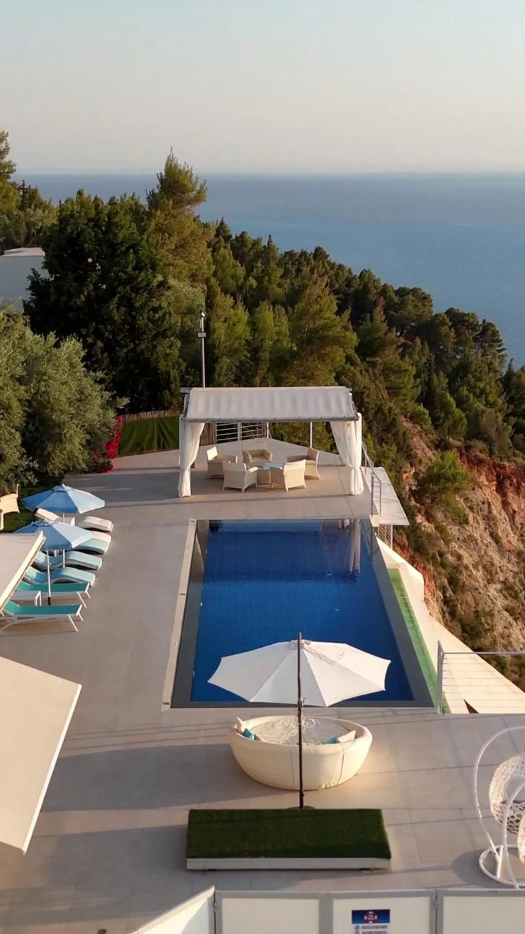 Okeanos Vine Luxury Villa