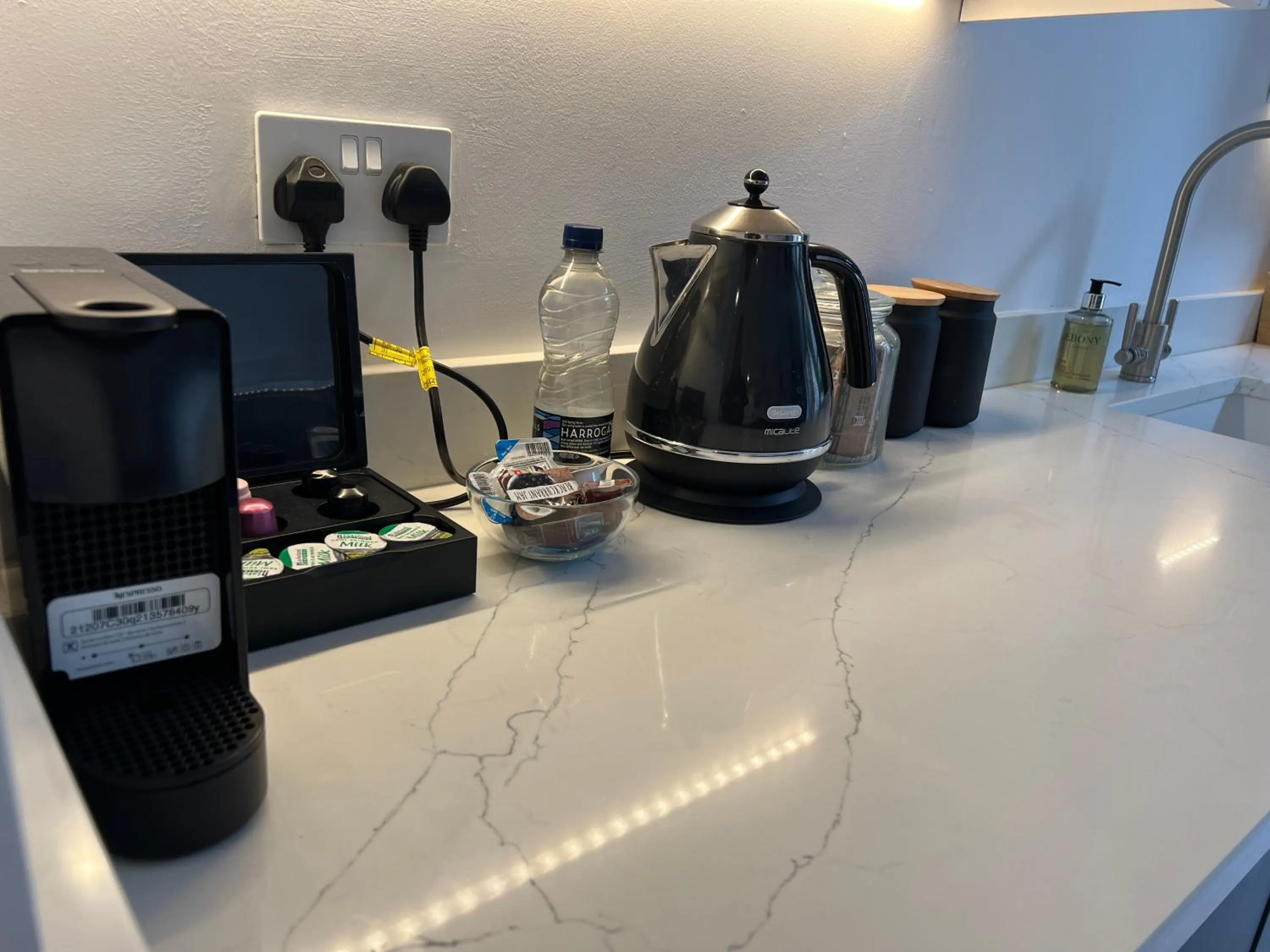 Kitchen or kitchenette in Mode Apartments St Annes