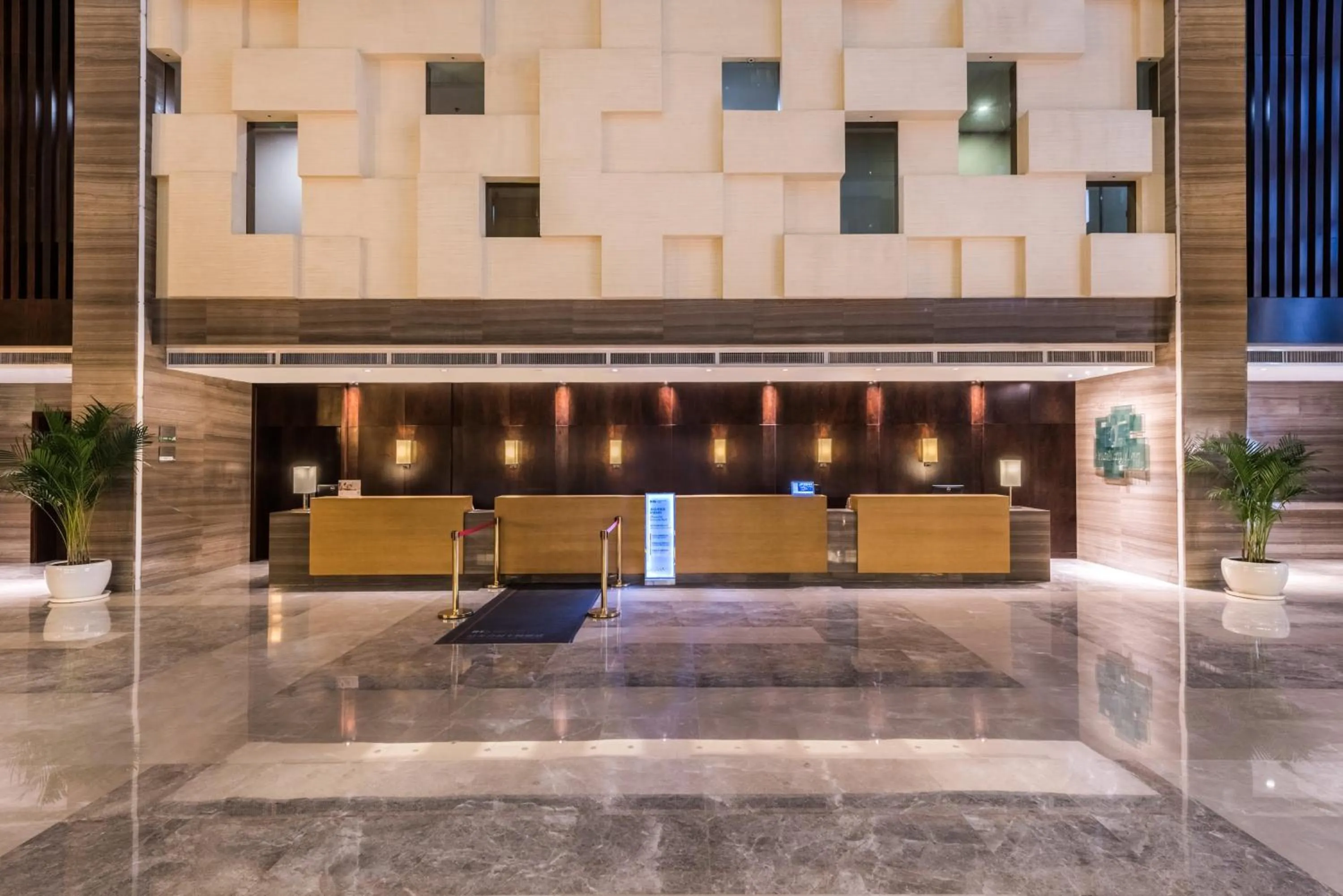 Property building, Lobby/Reception in Holiday Inn Xi'an Big Goose Pagoda, an IHG Hotel