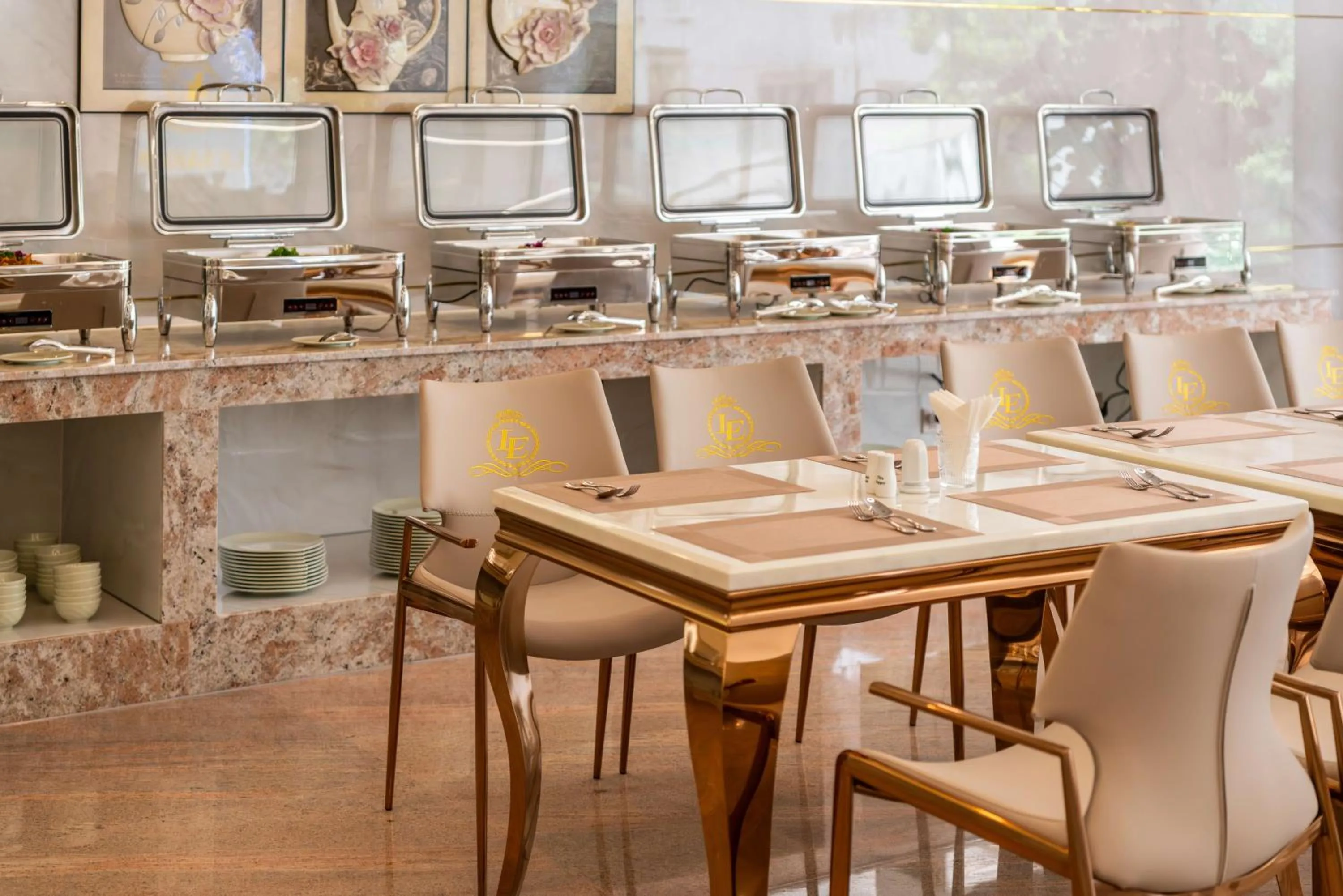 Le Saigon Grand Hotel