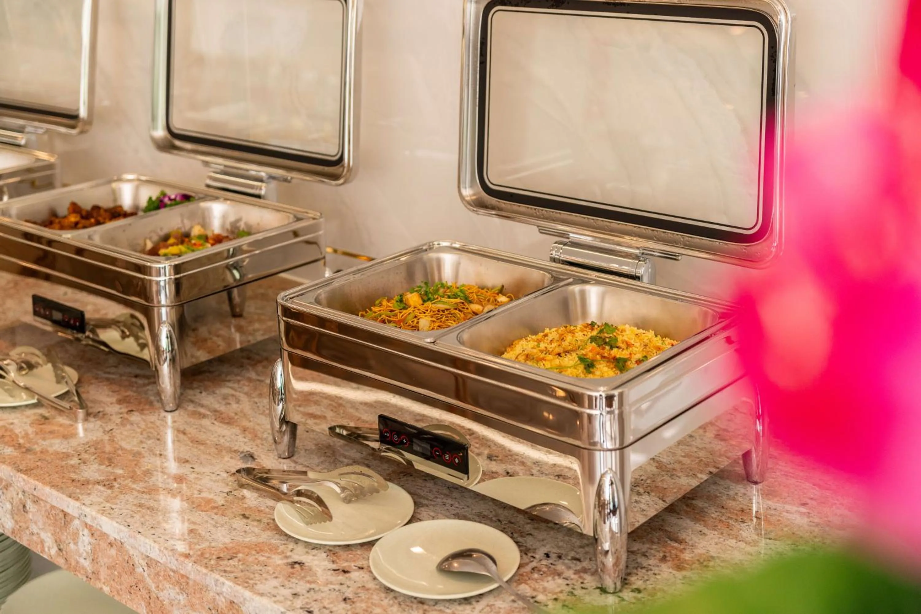 Le Saigon Grand Hotel