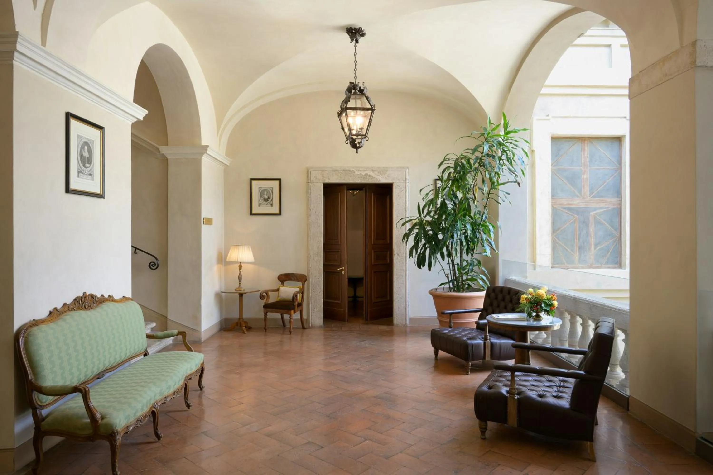 Balcony/Terrace in Grand Hotel Continental Siena - Starhotels Collezione