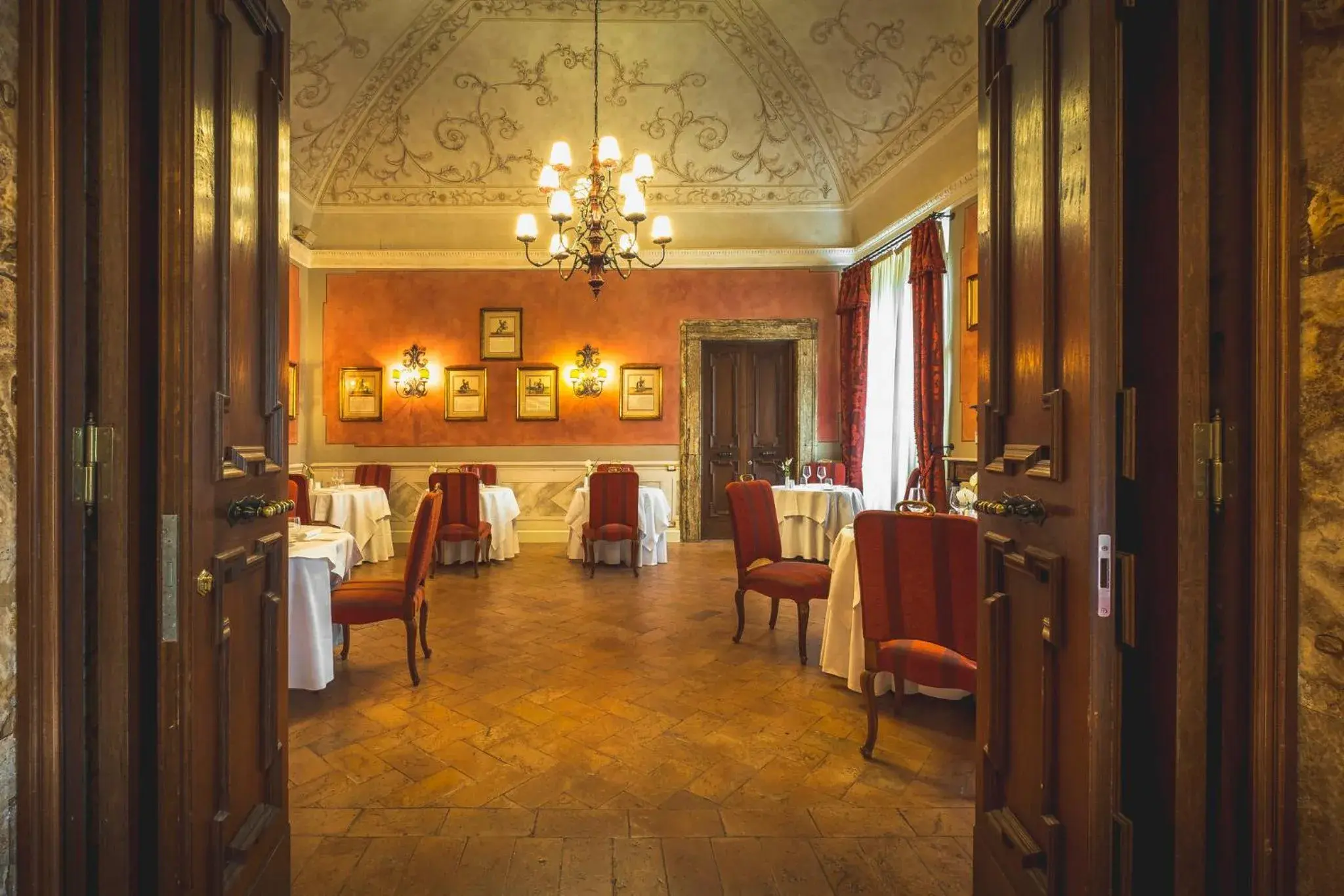 Restaurant/places to eat in Grand Hotel Continental Siena - Starhotels Collezione Restaurant/places to eat in Grand Hotel Continental Siena - Starhotels Collezione