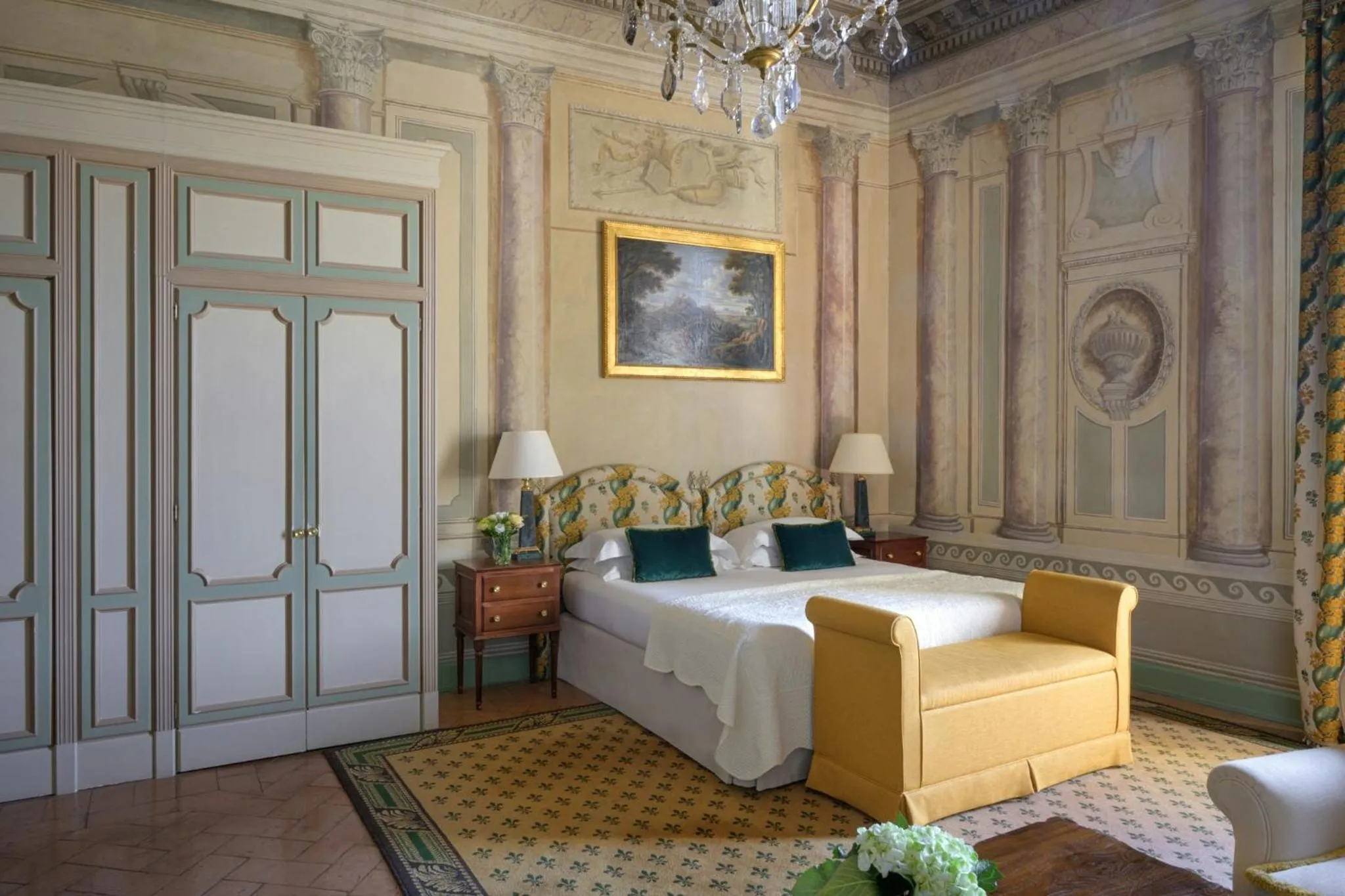 Photo of the whole room, Bed in Grand Hotel Continental Siena - Starhotels Collezione