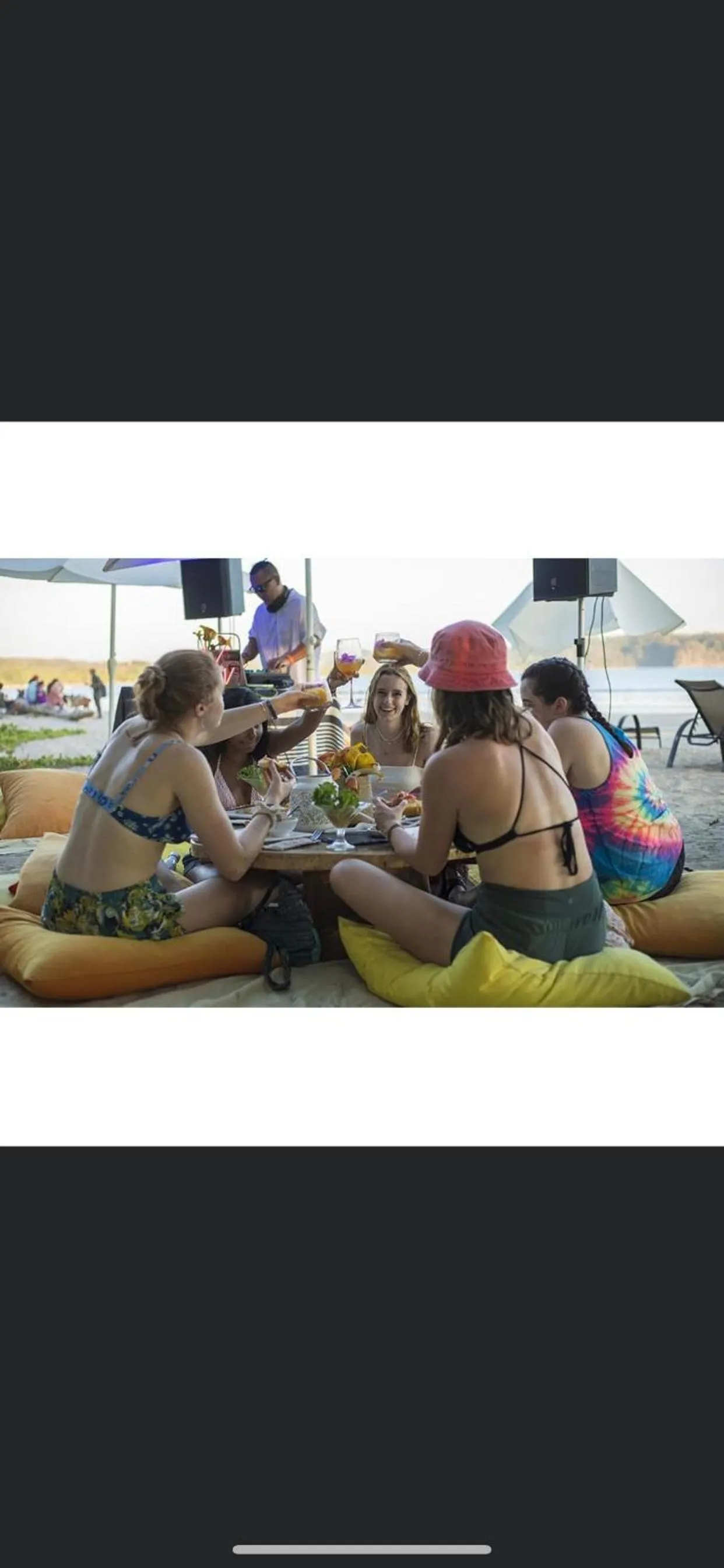 LA DOLCE VITA - on the Beach - Samara