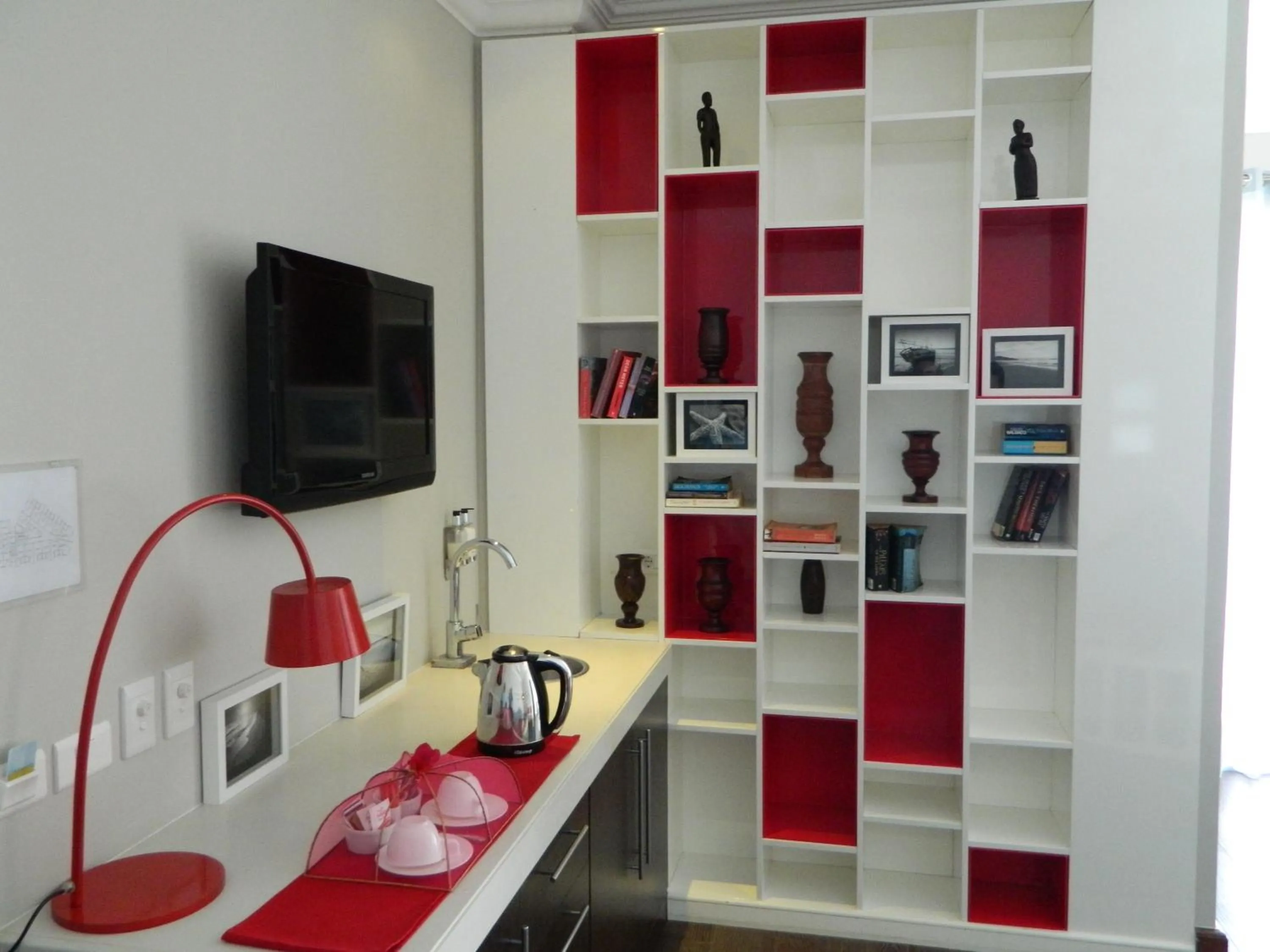 Library in Hotel Dona Ana