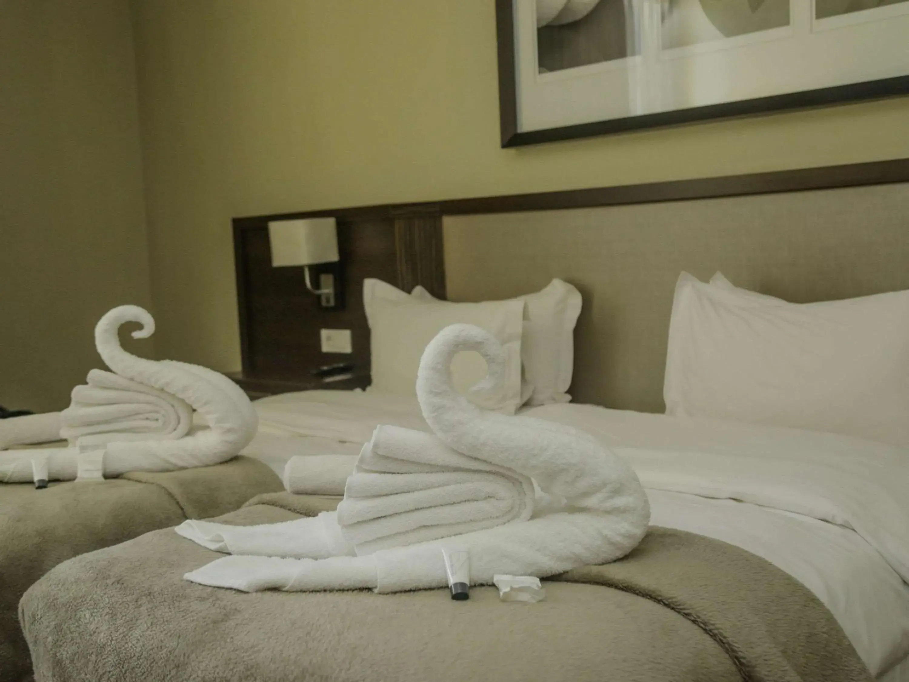 Photo of the whole room, Bed in Pullman Lubumbashi Grand Karavia. Photo of the whole room, Bed in Pullman Lubumbashi Grand Karavia.