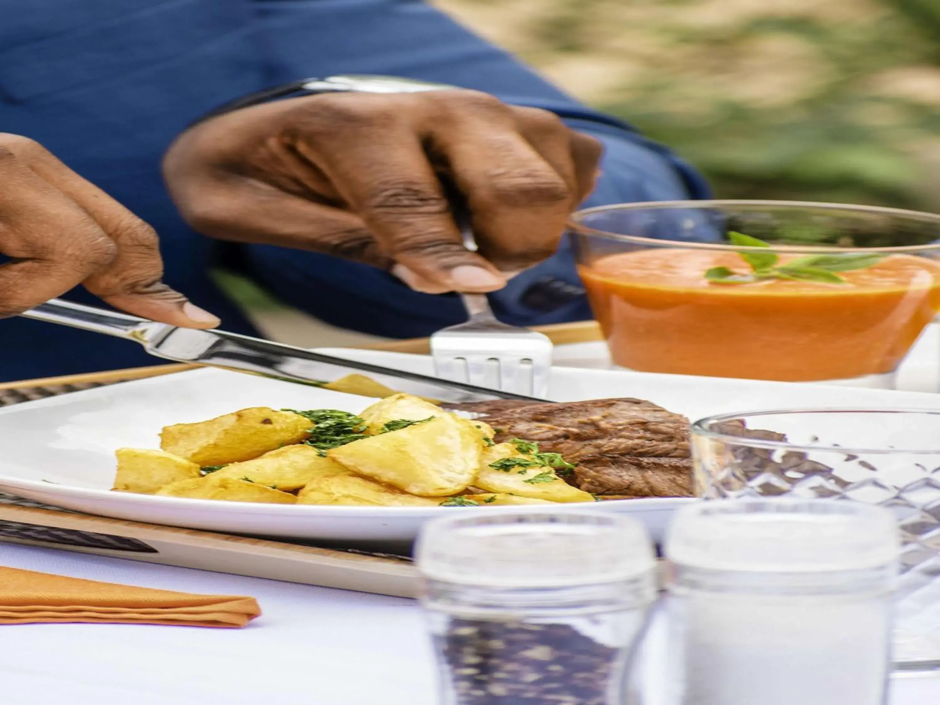 Restaurant/places to eat in Pullman Lubumbashi Grand Karavia. Restaurant/places to eat in Pullman Lubumbashi Grand Karavia.