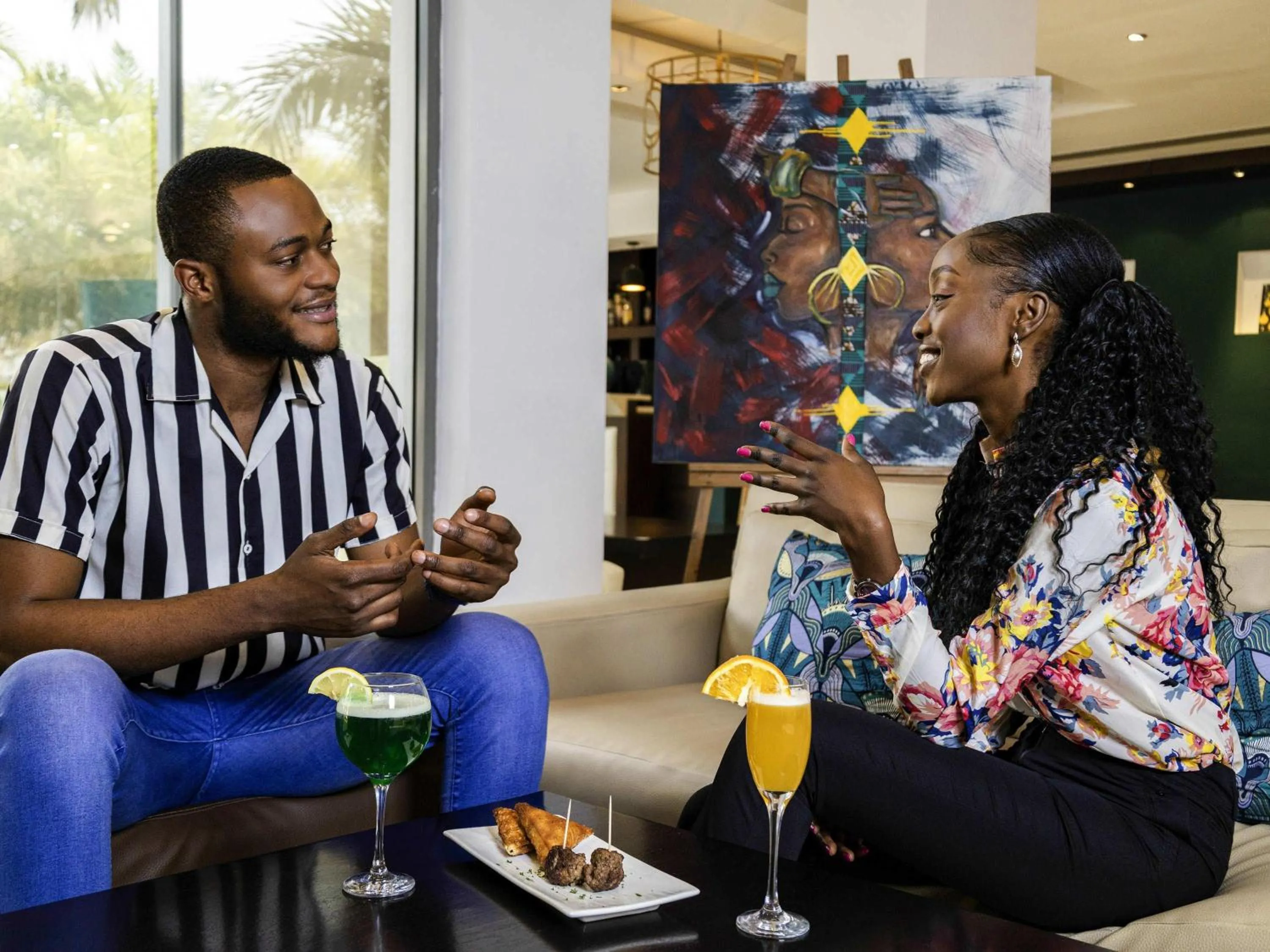 Lounge or bar in Pullman Lubumbashi Grand Karavia.