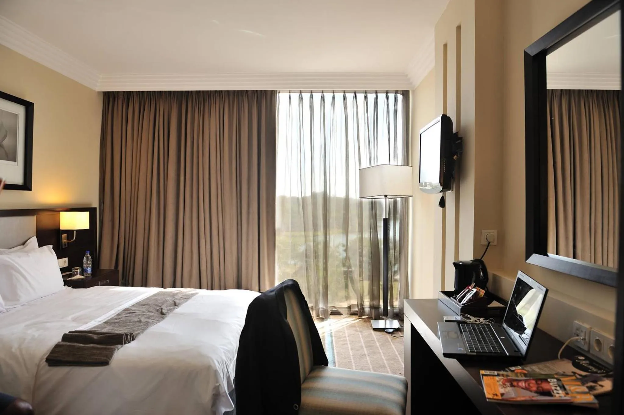 Bed in Pullman Lubumbashi Grand Karavia.