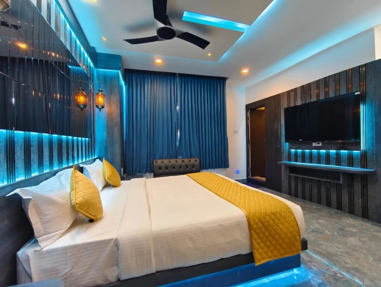Bed in Sara Happy Stay Hotel