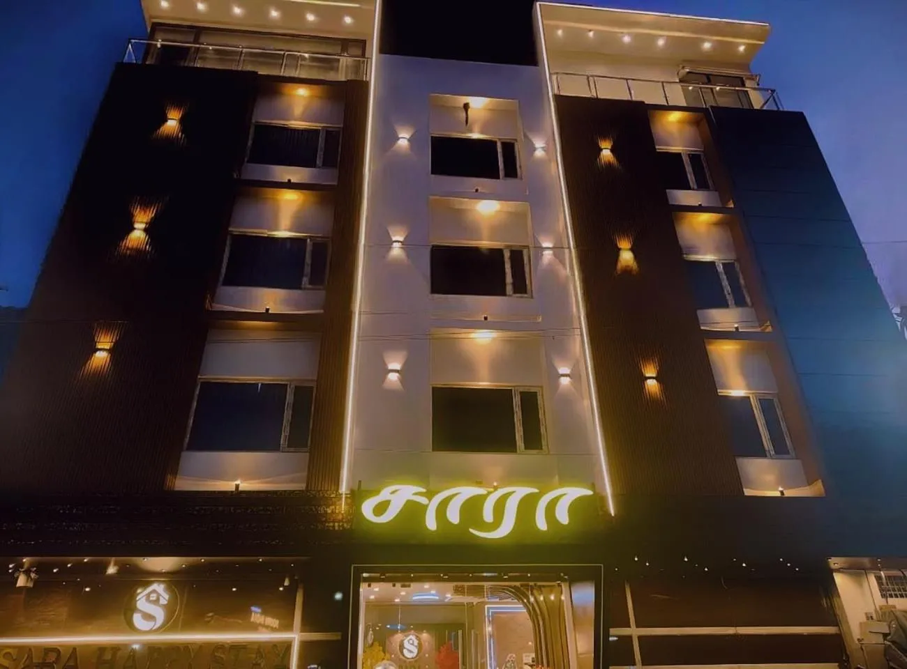Property building in Sara Happy Stay Hotel