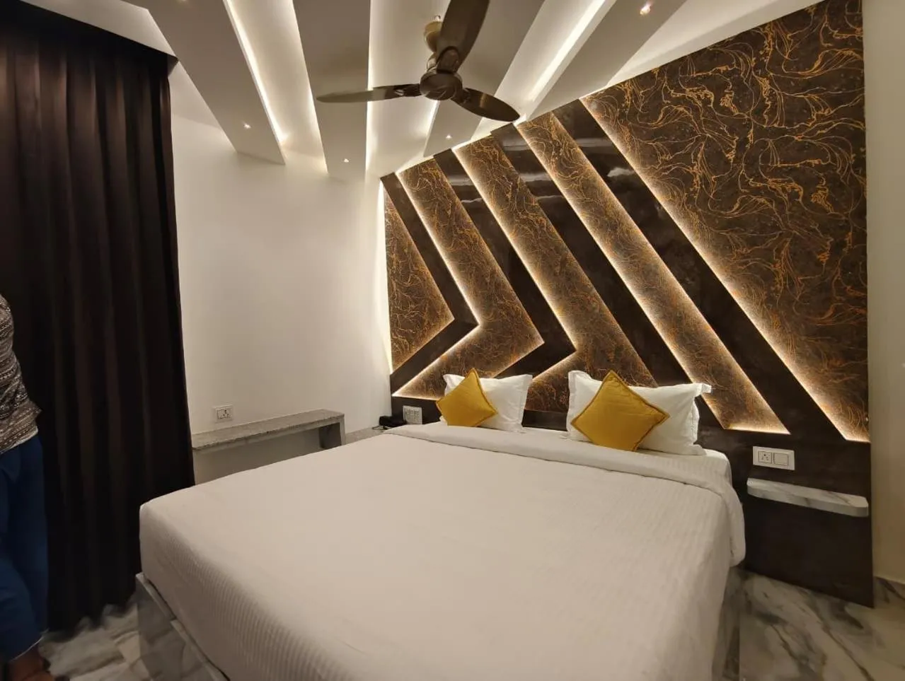 Bed in Sara Happy Stay Hotel