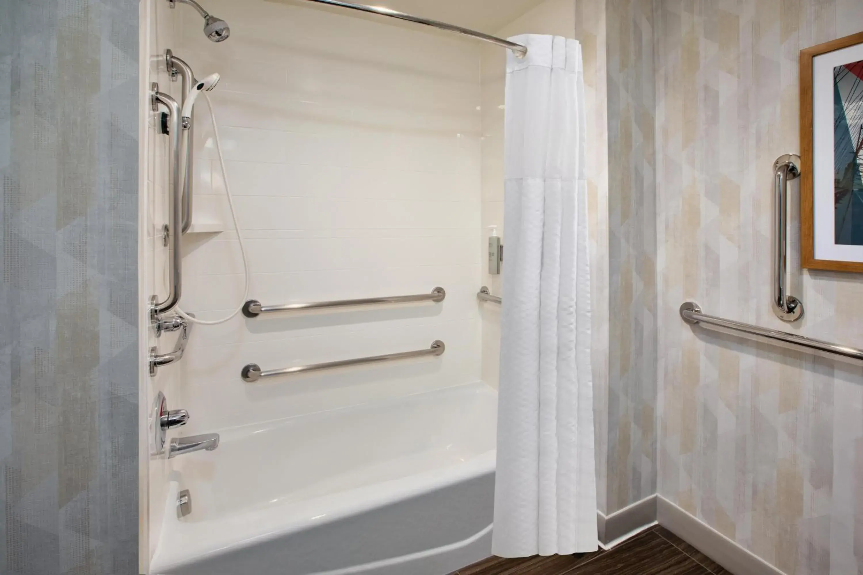 Bathroom in Hampton Inn North Little Rock McCain Mall, AR Bathroom in Hampton Inn North Little Rock McCain Mall, AR