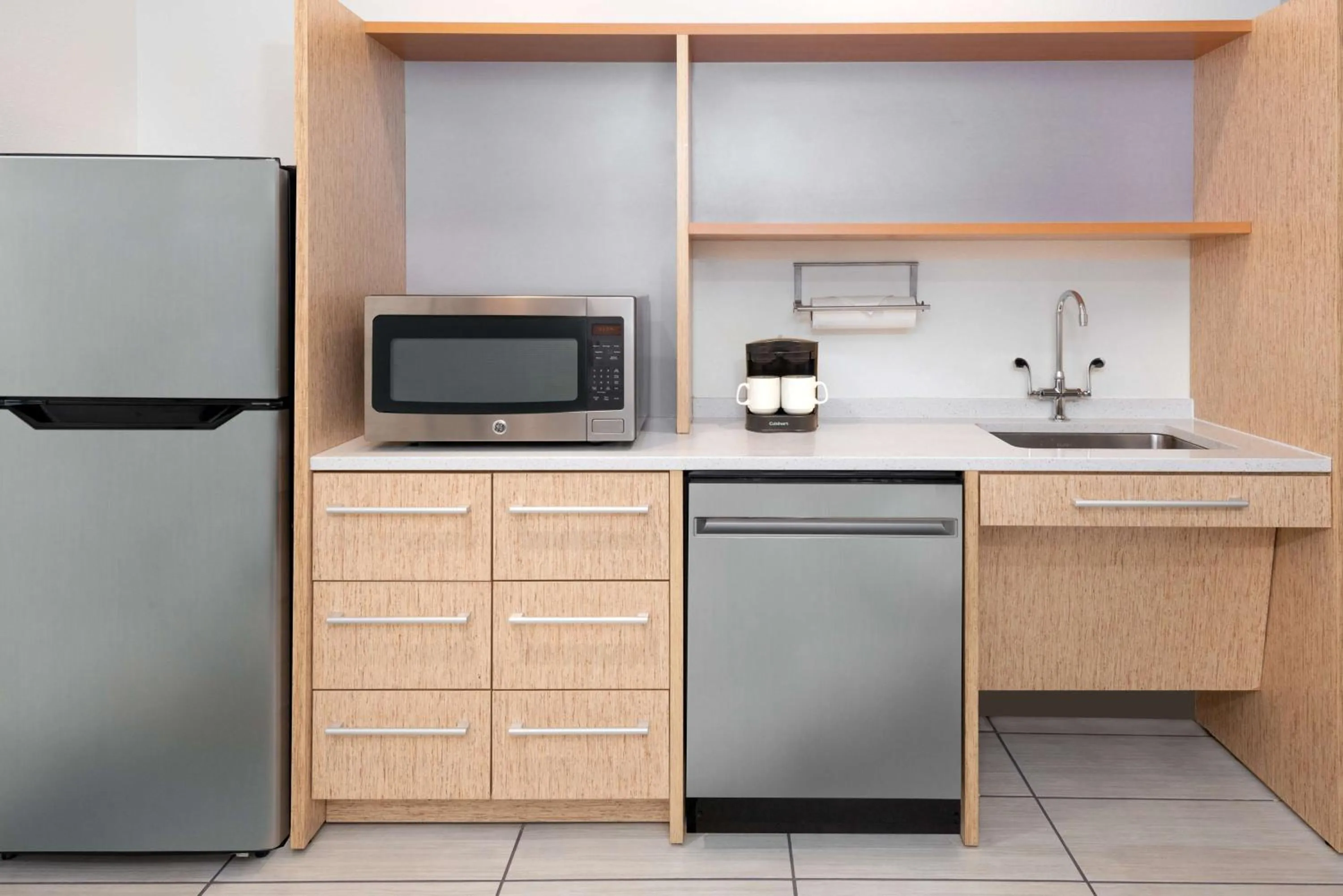 Kitchen or kitchenette in Home2 Suites by Hilton Buffalo Airport/ Galleria Mall