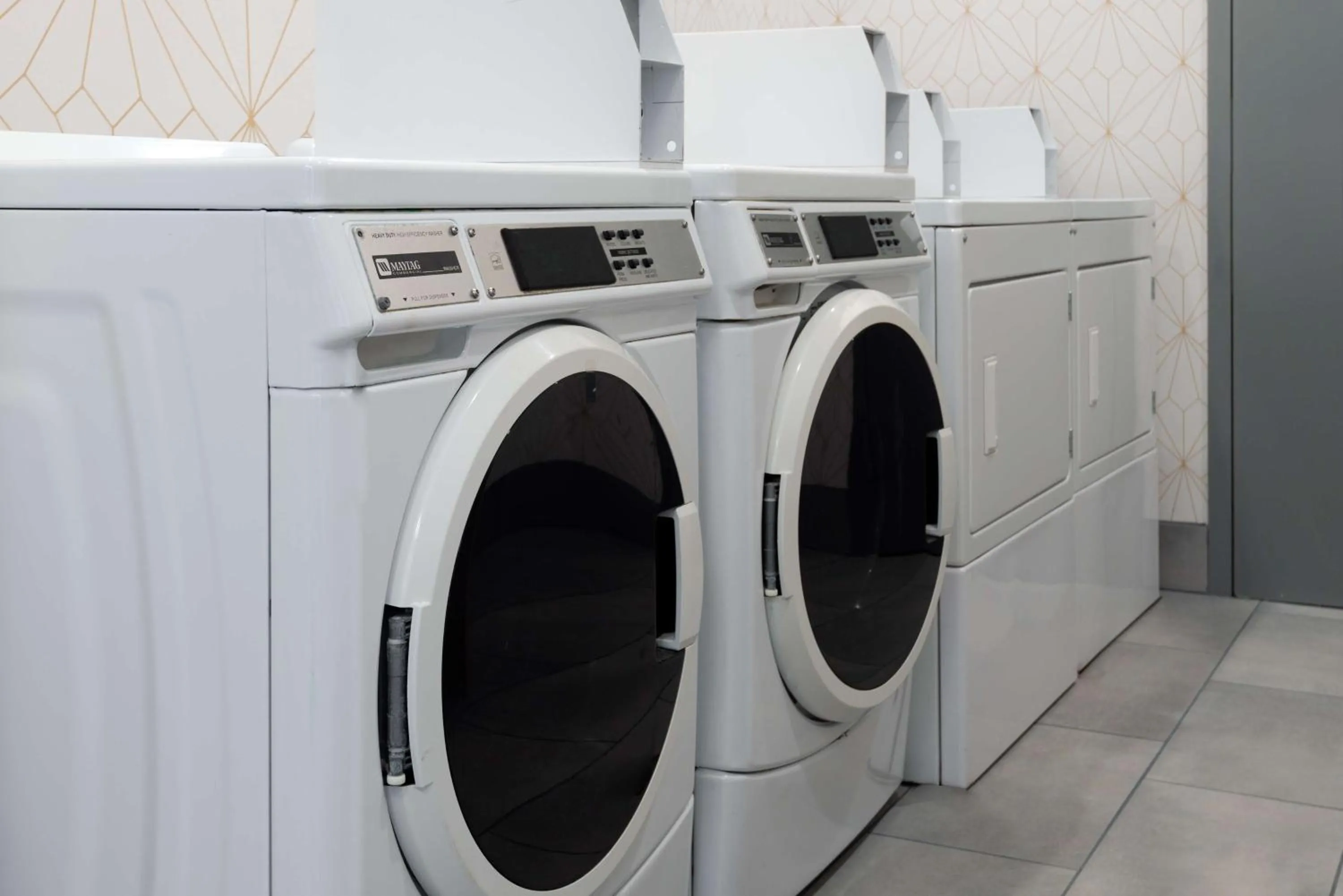 washing machine in Home2 Suites by Hilton Buffalo Airport/ Galleria Mall