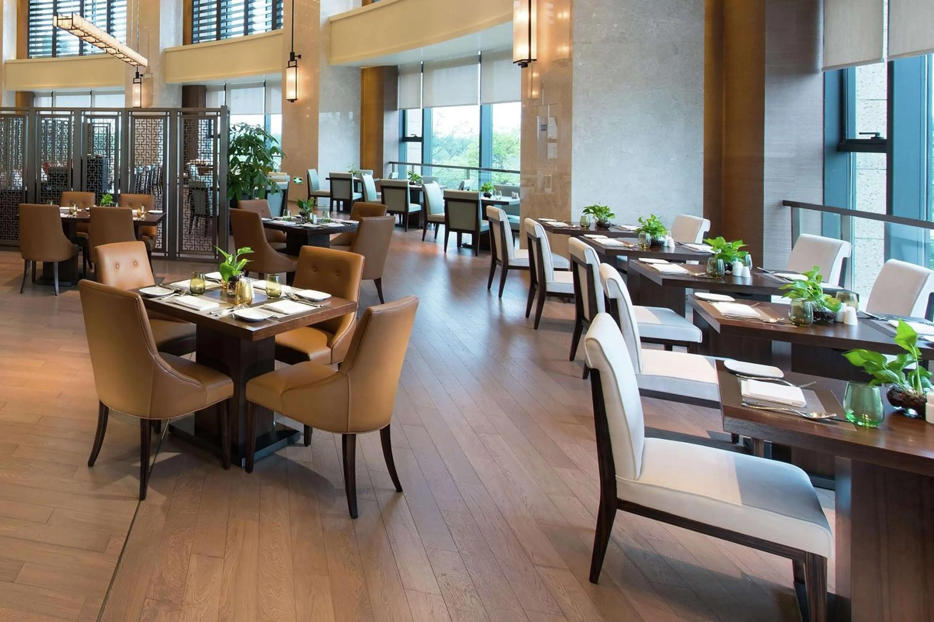 Restaurant/places to eat in Hilton Zhoushan