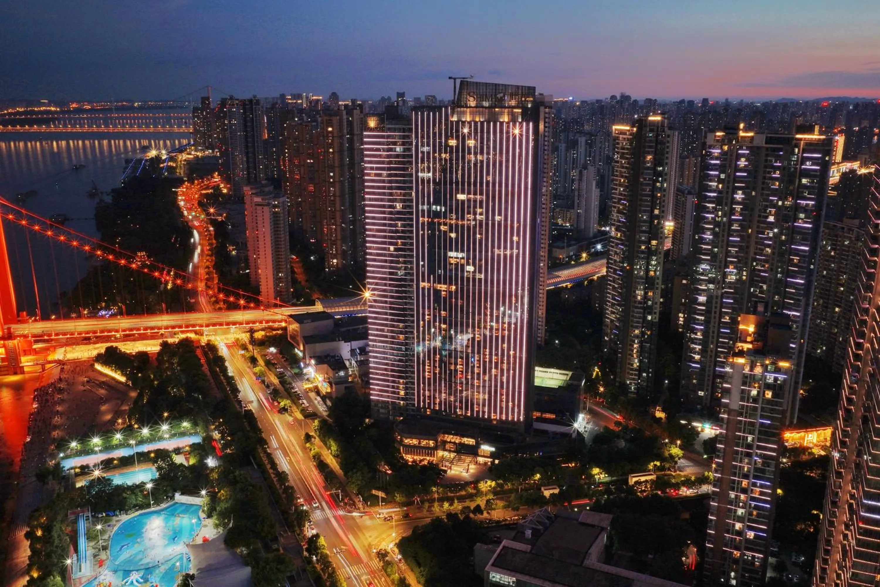 Property building in Hilton Wuhan Yangtze Riverside