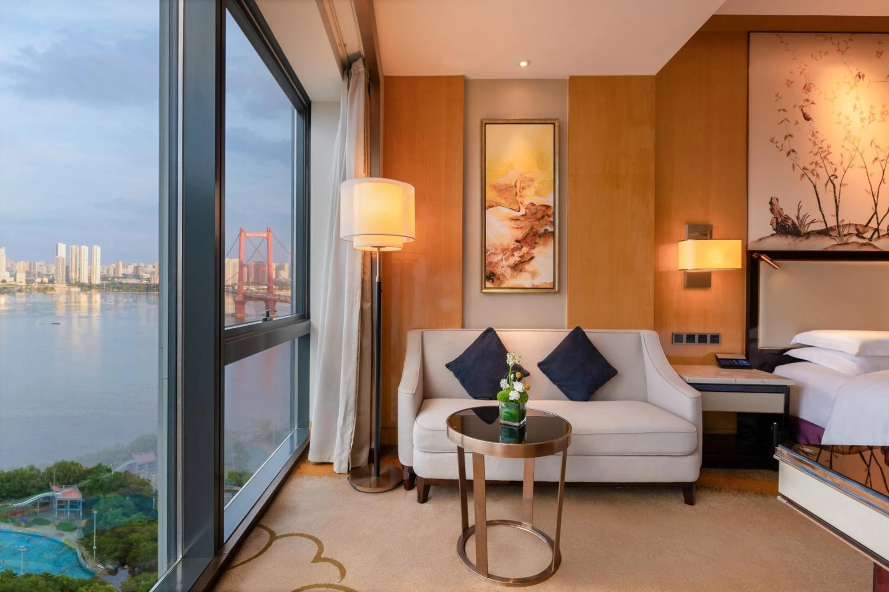 Photo of the whole room in Hilton Wuhan Yangtze Riverside