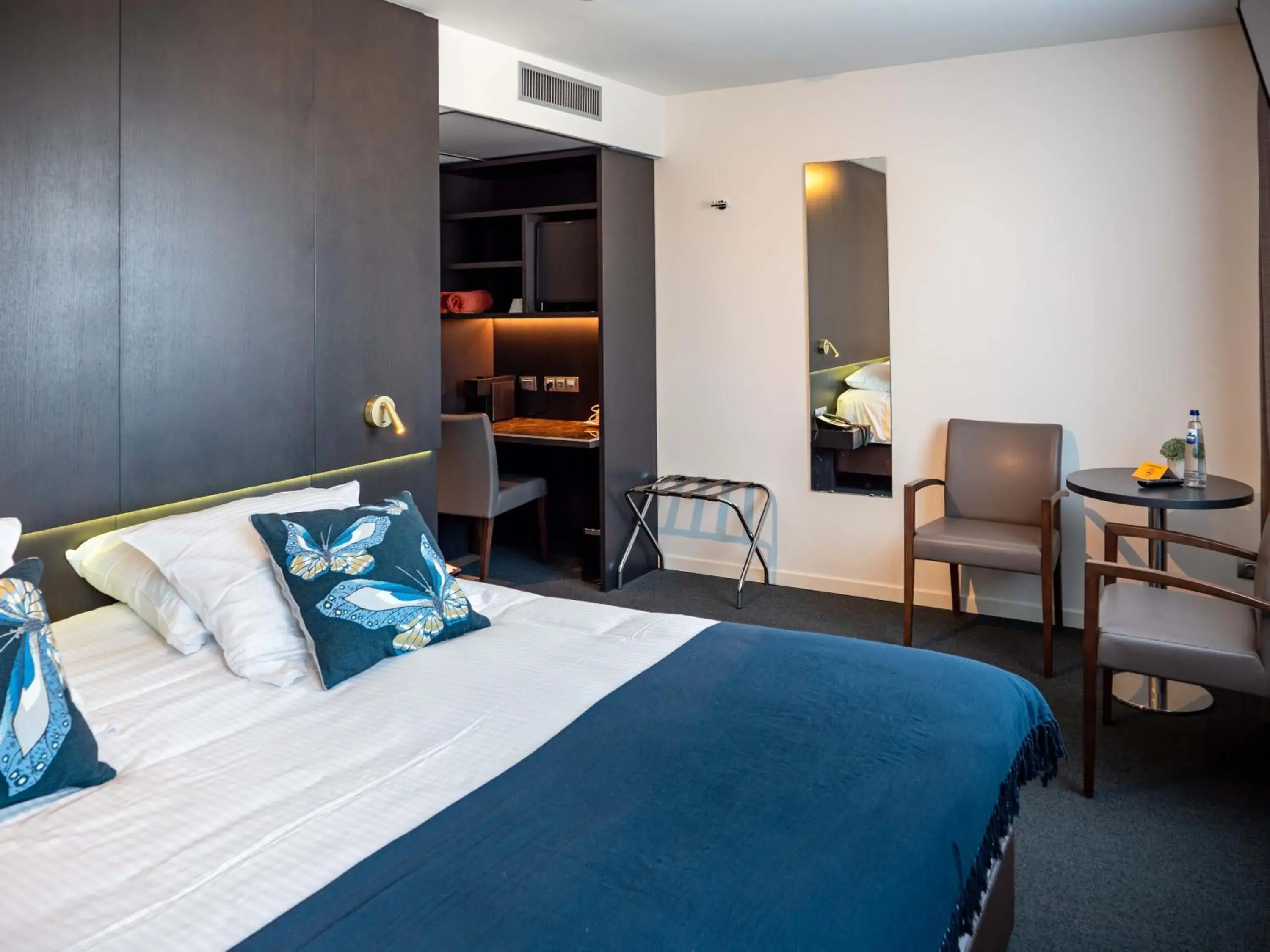 Bed in Tower Hotel Aalst Bed in Tower Hotel Aalst