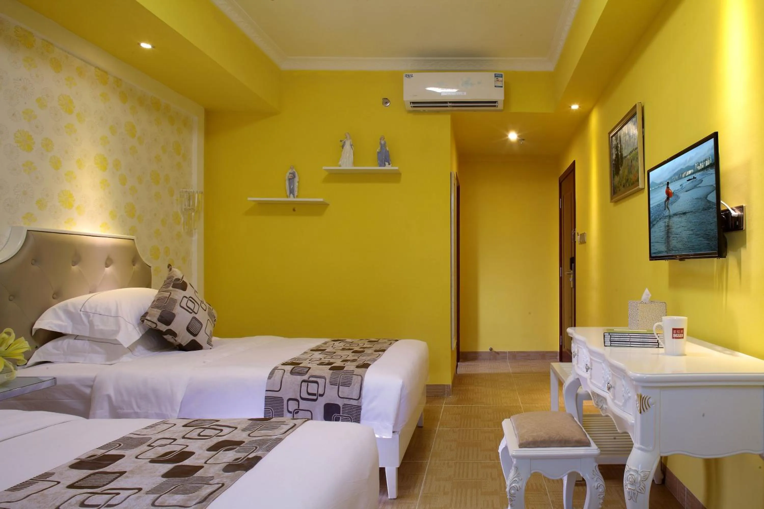 Bed in Care Hotel Coast Collection