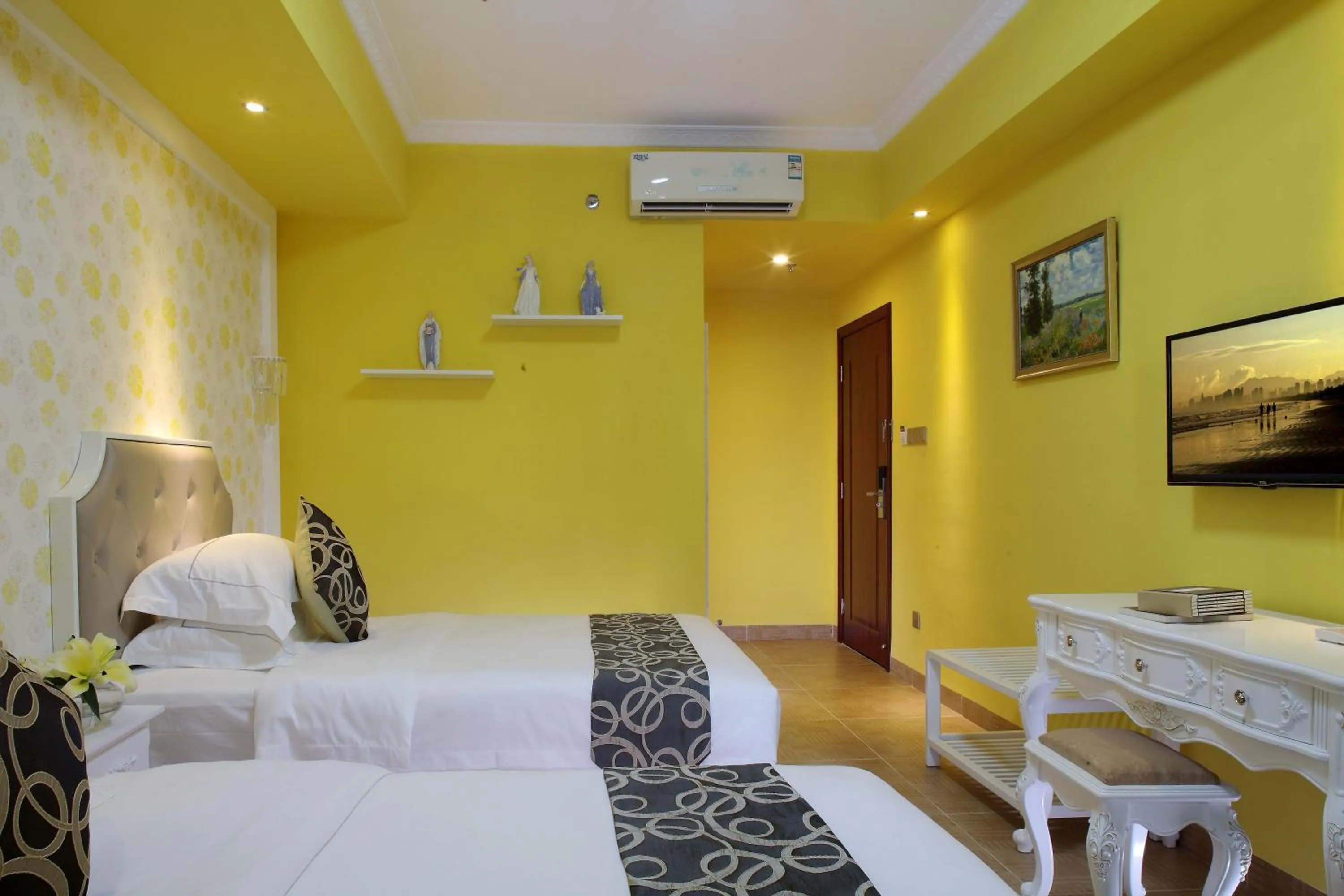 Bed in Care Hotel Coast Collection