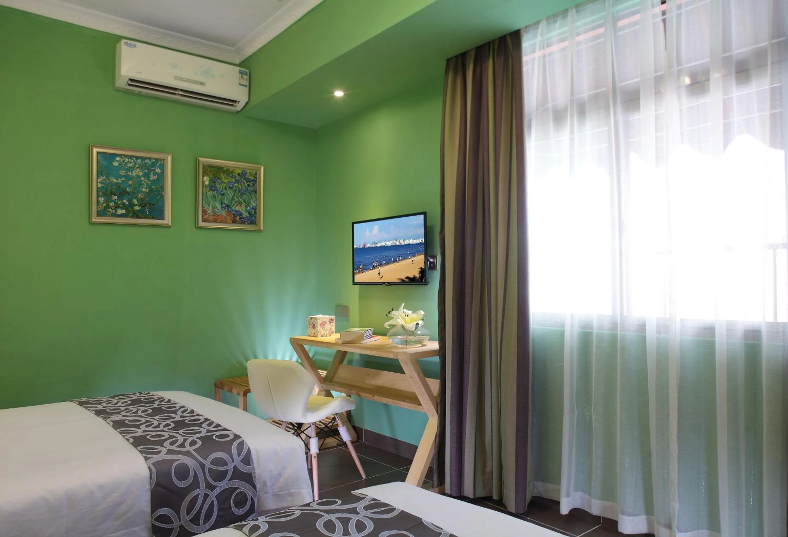 Bed in Care Hotel Coast Collection