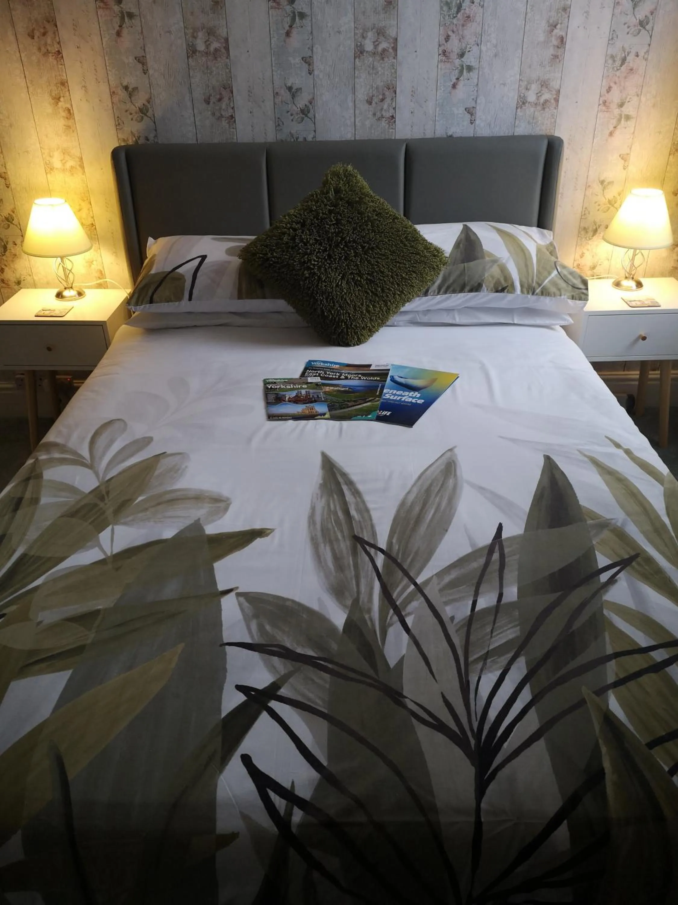 Bedroom in The Phoenix Guest House