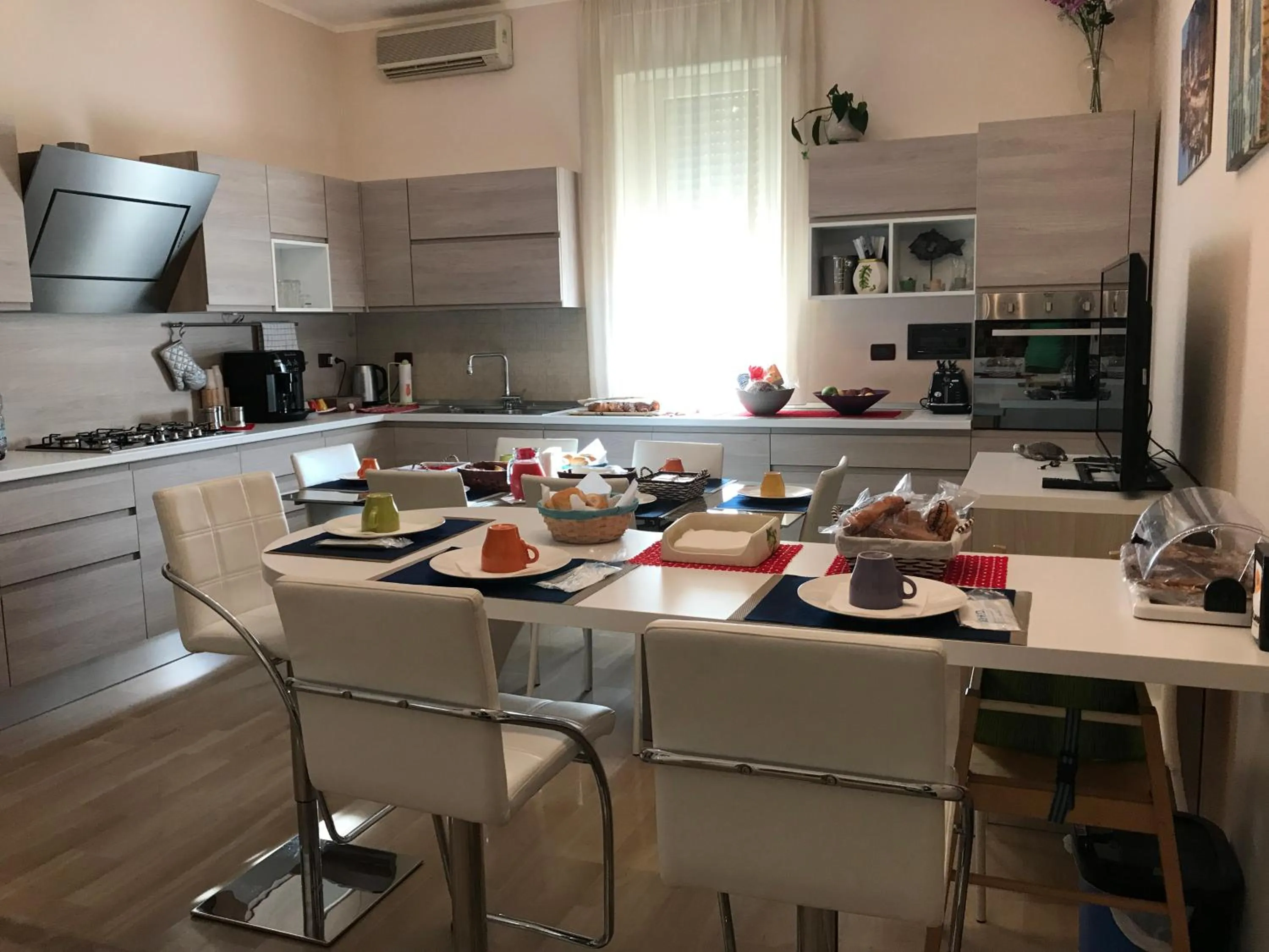 Communal lounge/ TV room in Civico7