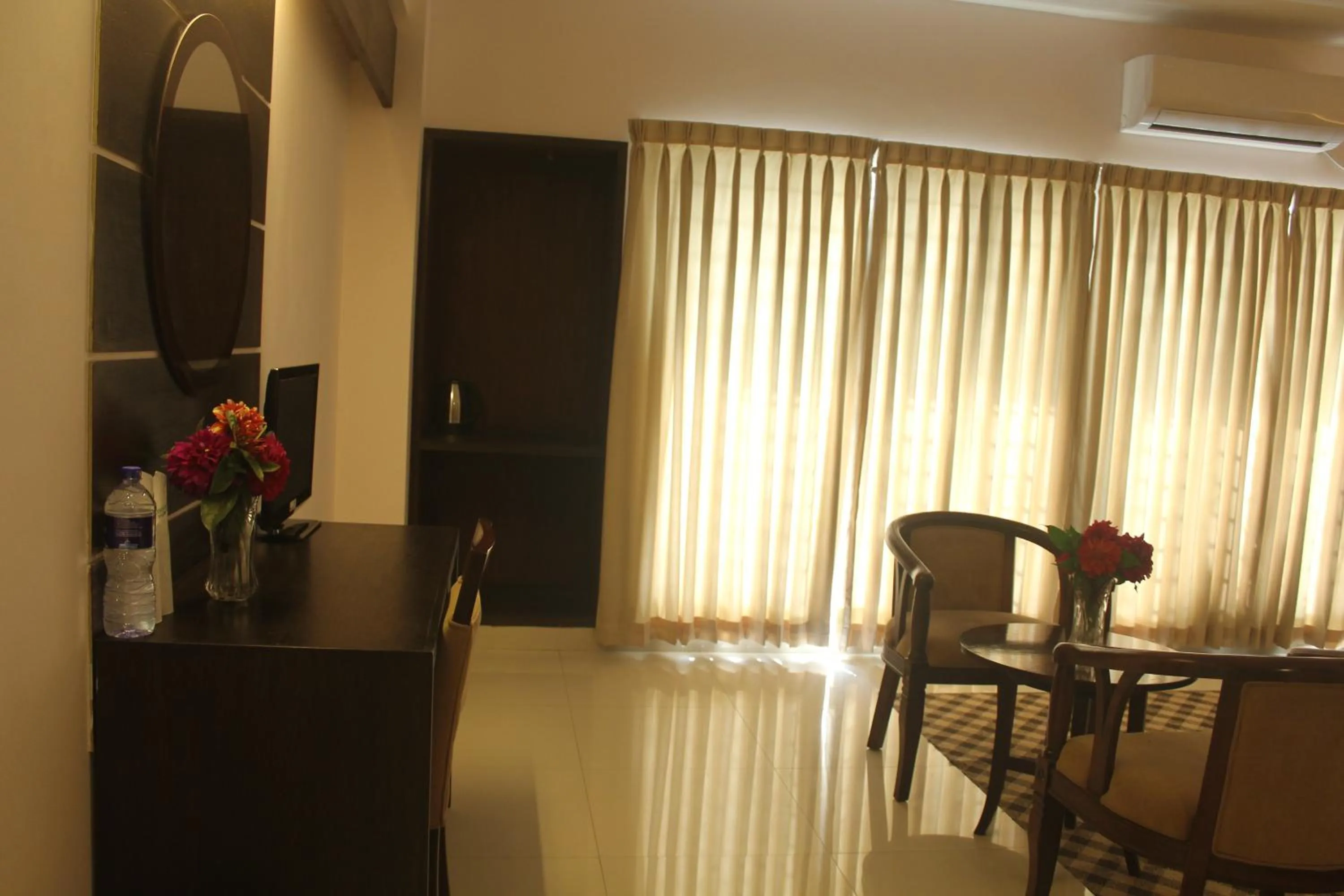 Seating area in Nirvana Inn