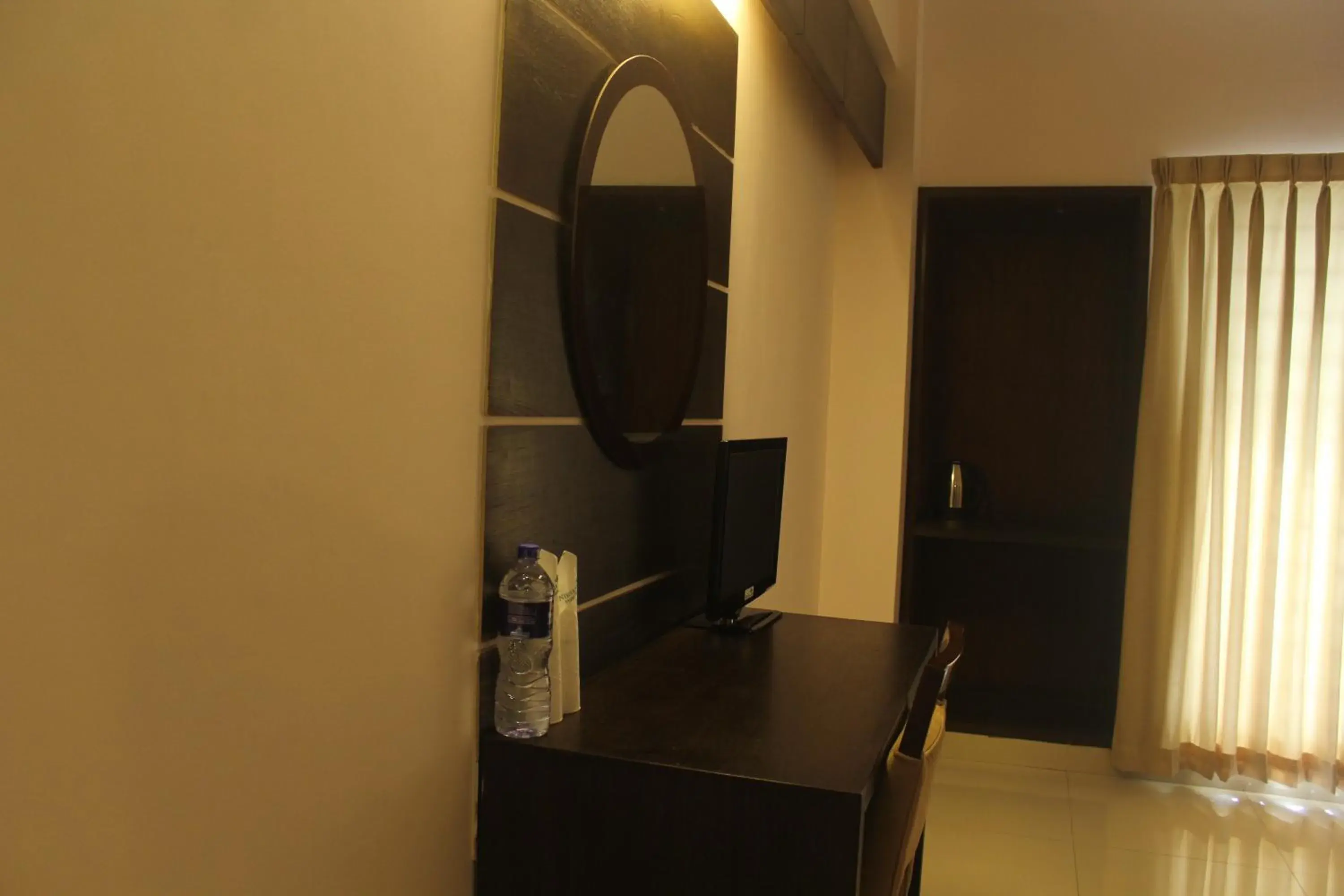 Deluxe King Suite in Nirvana Inn Deluxe King Suite in Nirvana Inn