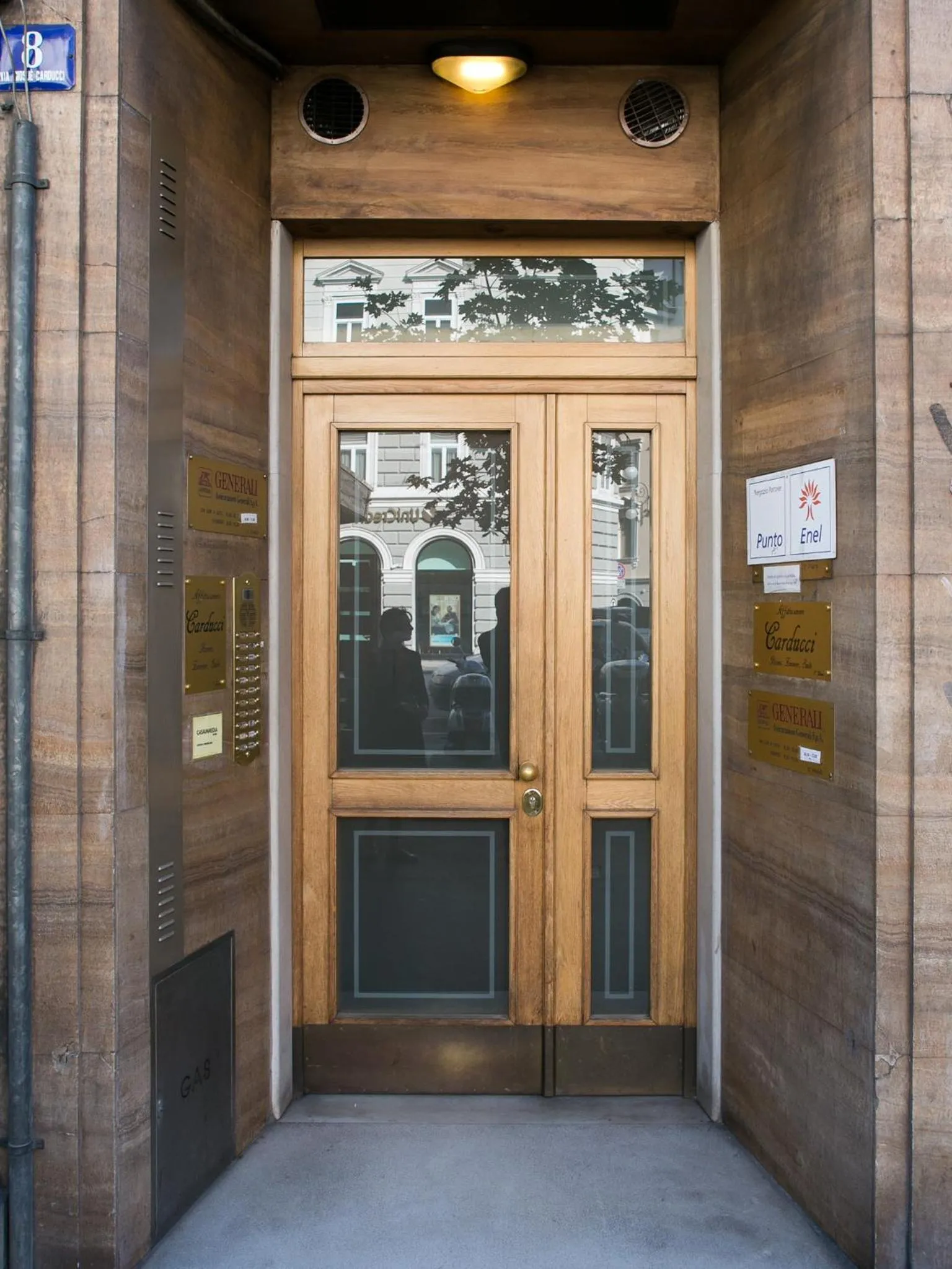 Facade/entrance in Rooms Boutique Carducci