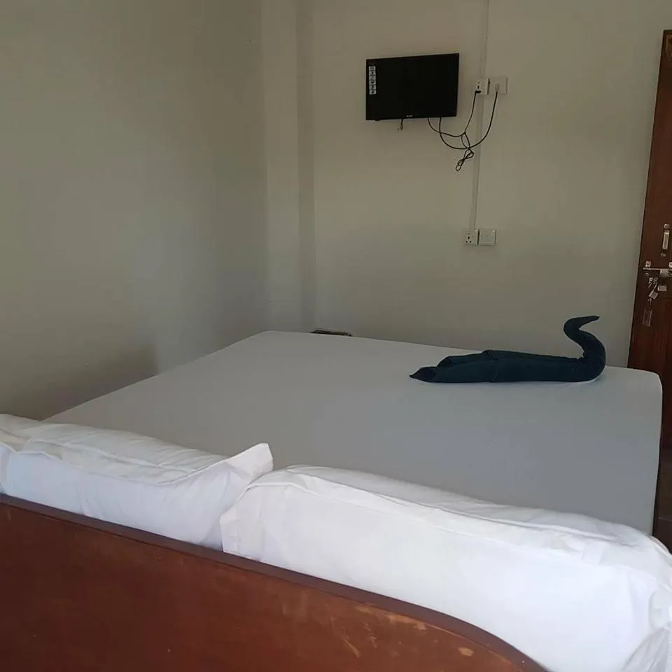 Bed in Hotel Shiva's Dream