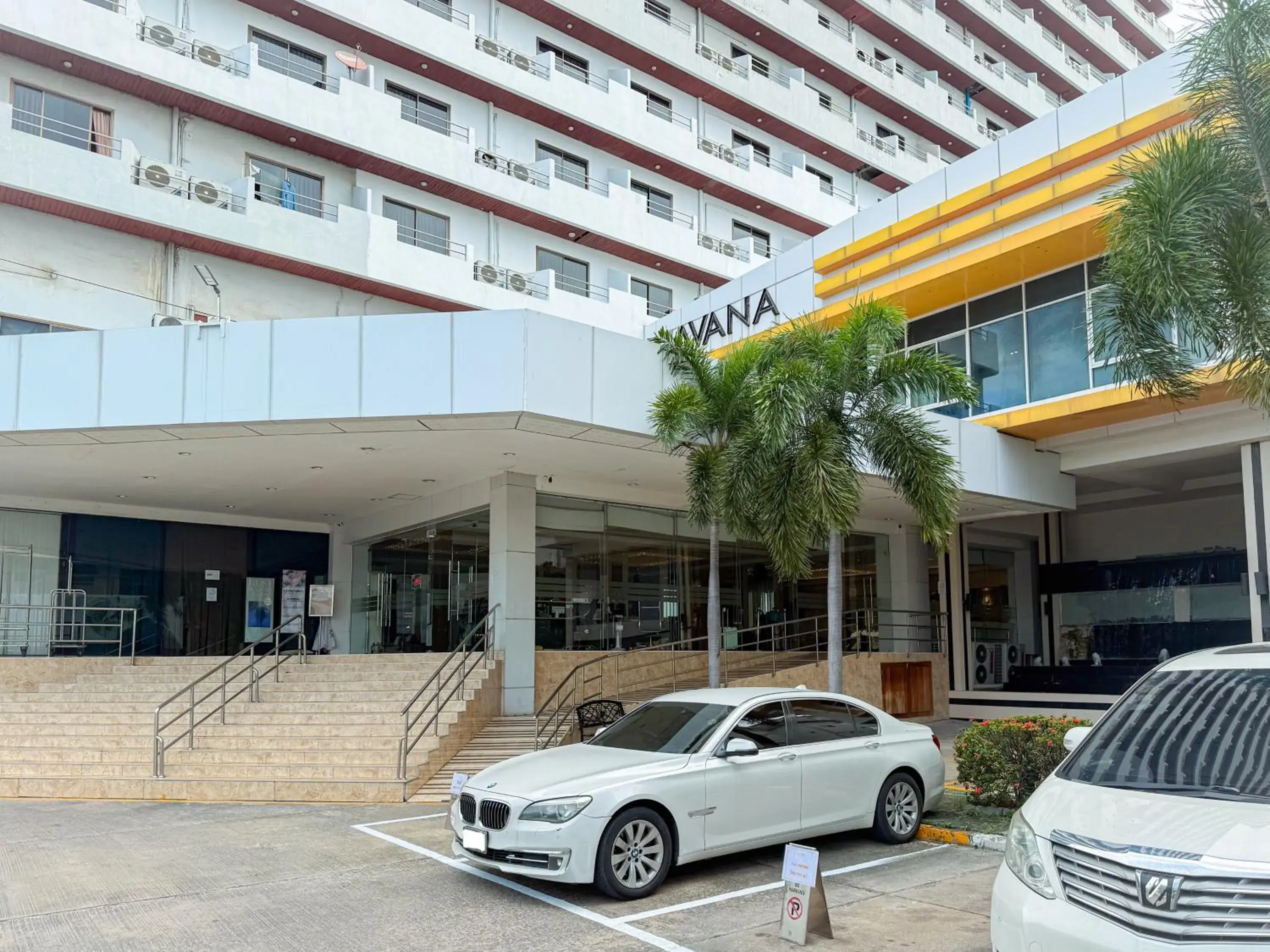 Property building in Avana Residence Property building in Avana Residence
