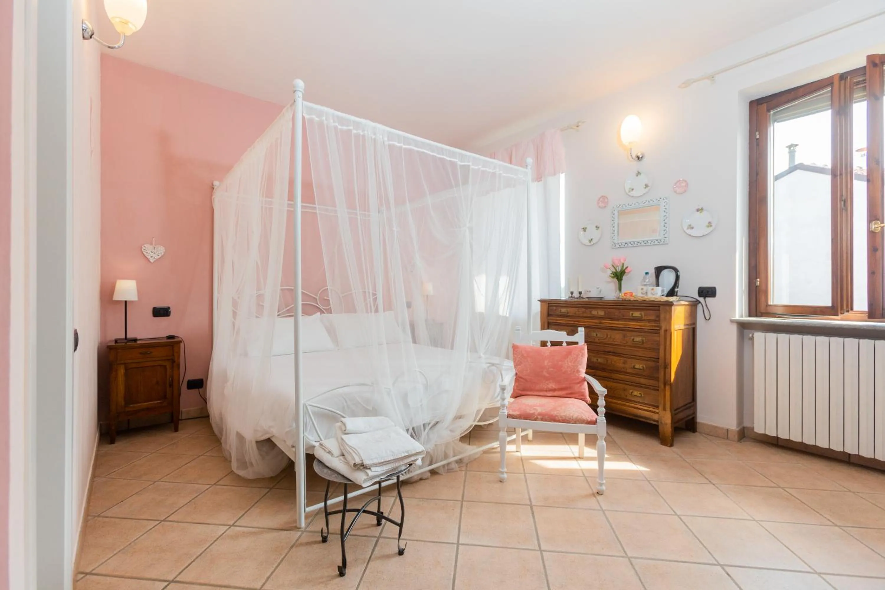 Bedroom, Bed in B&B Lanterna delle Fate