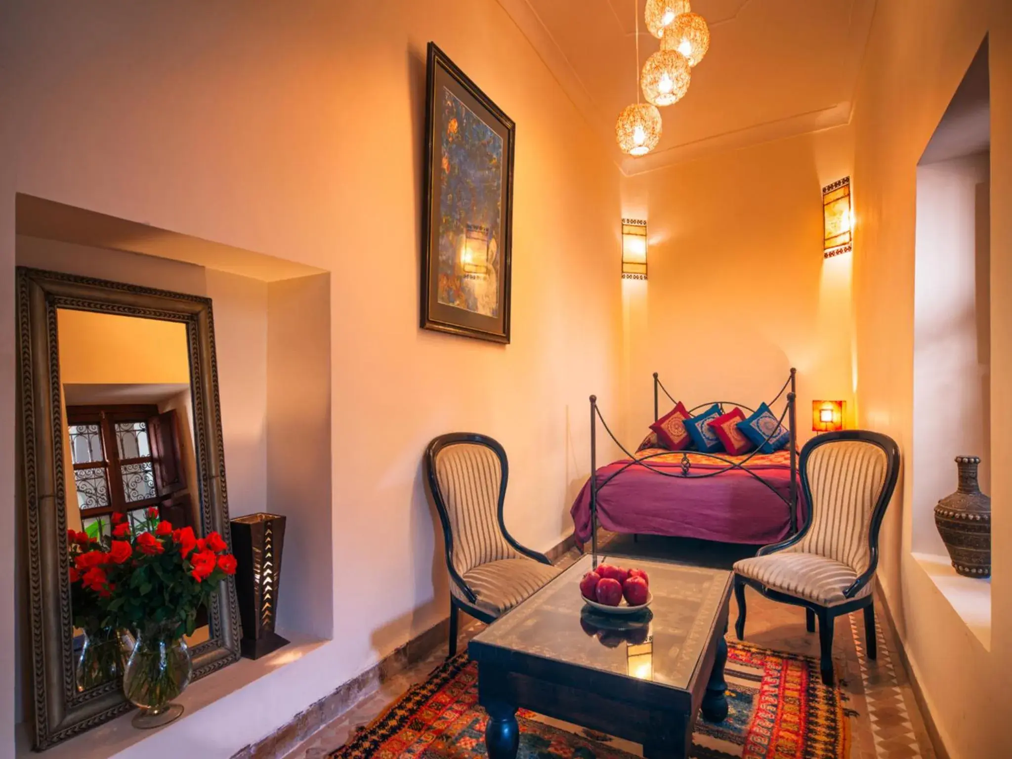 Shower, Bed in Riad Darhani Shower, Bed in Riad Darhani