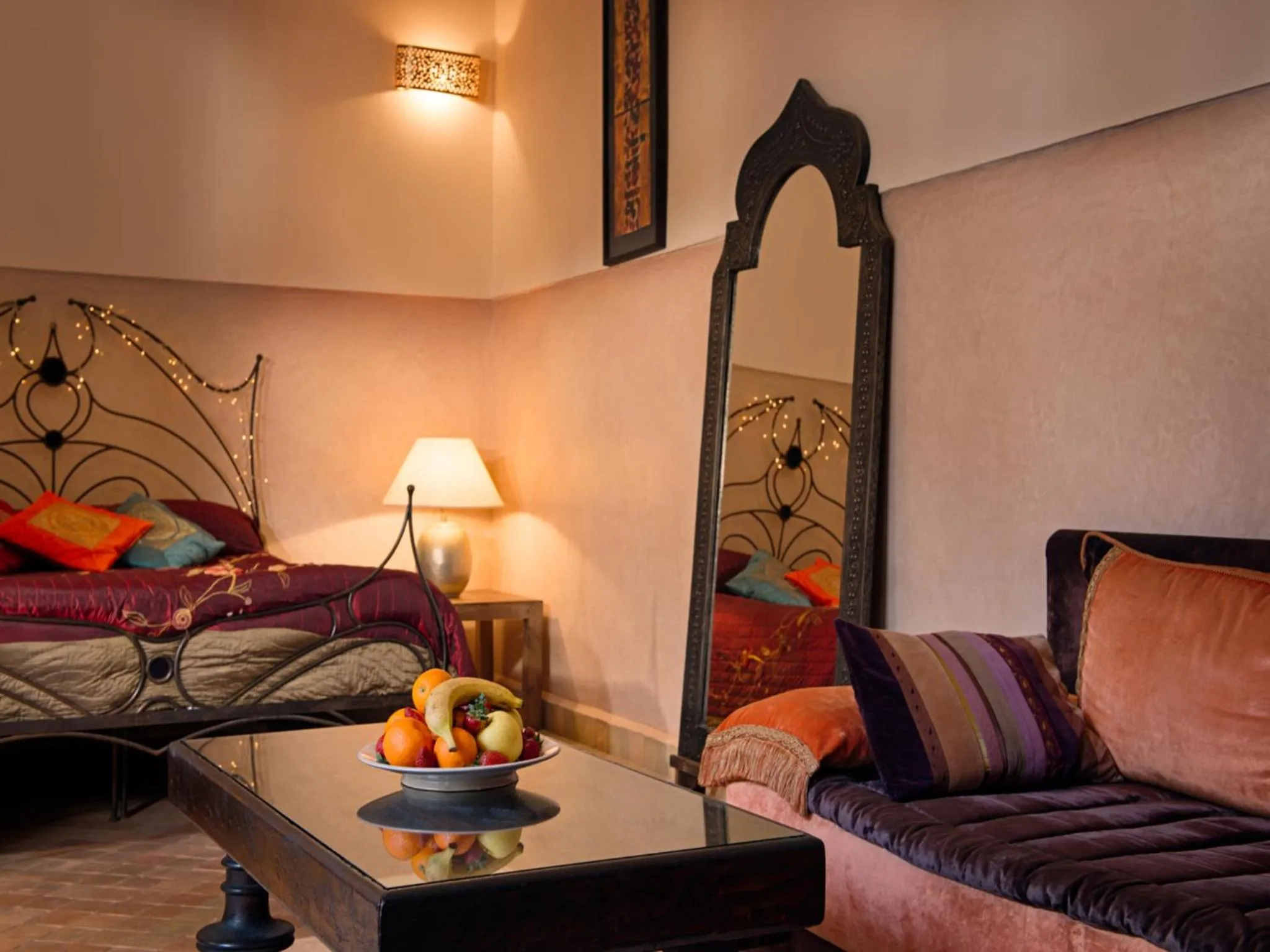 Shower, Bed in Riad Darhani