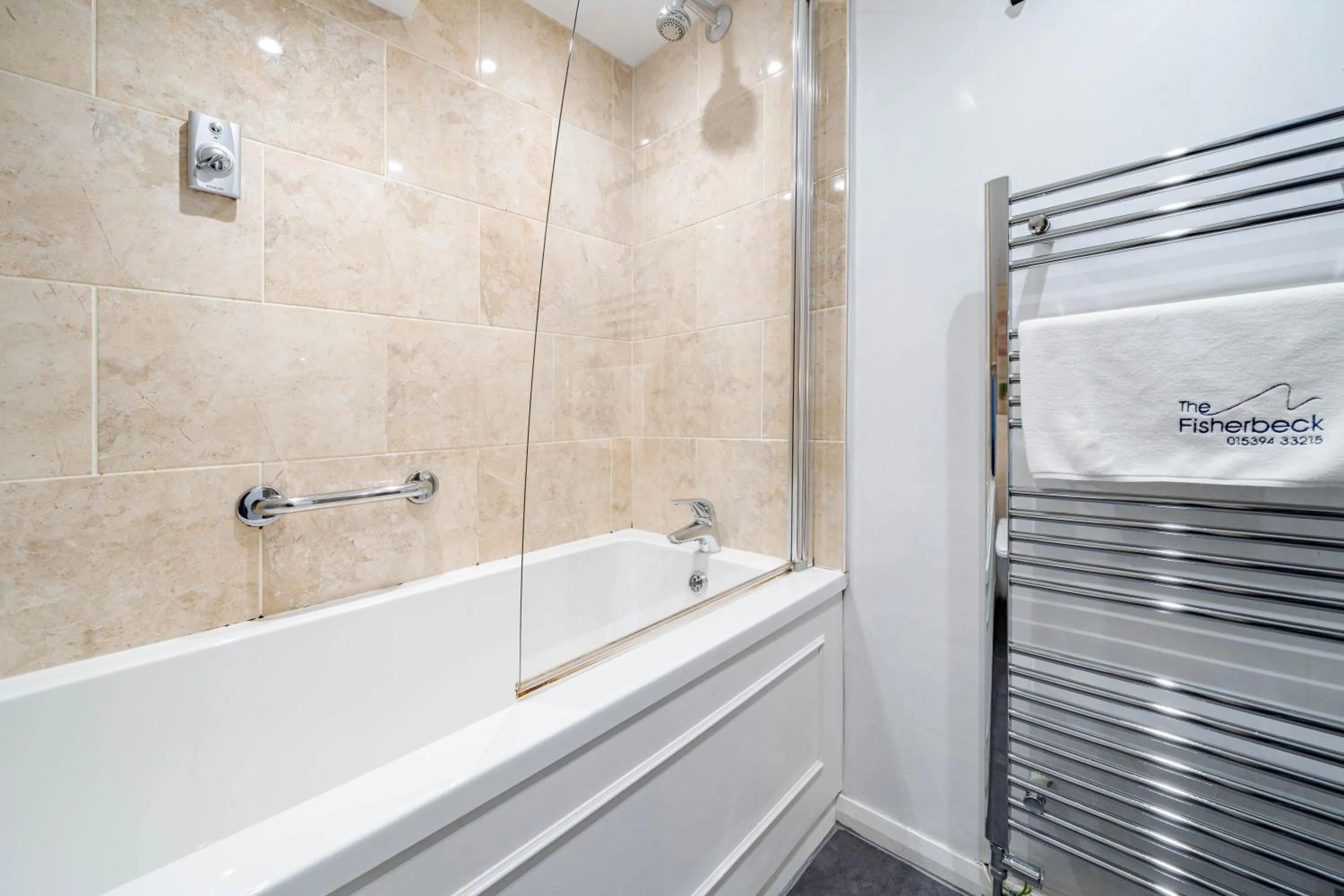 Waterhead Rooms & Suites - Parking Available Onsite