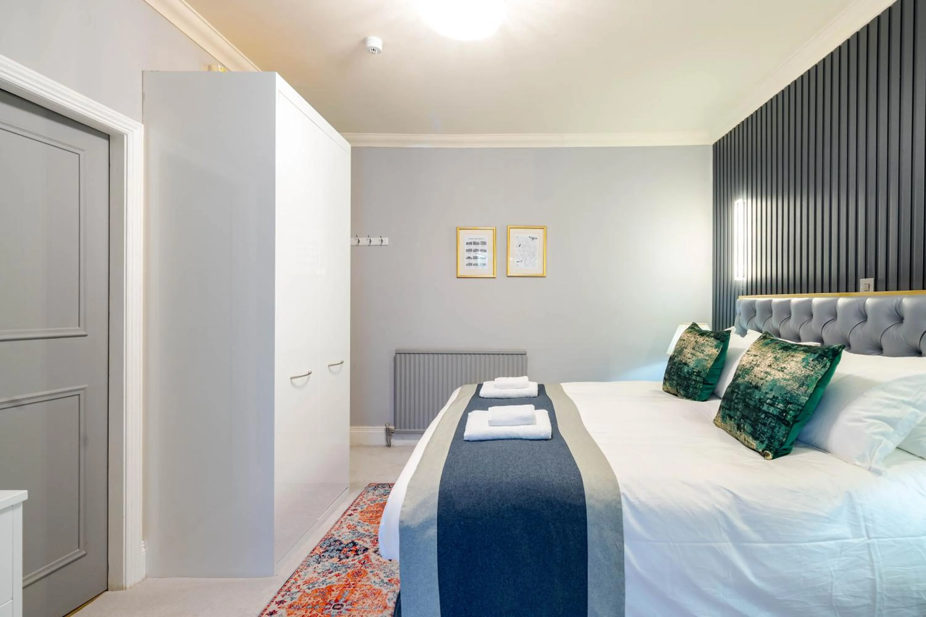 Bed in Waterhead Rooms & Suites - Parking Available Onsite