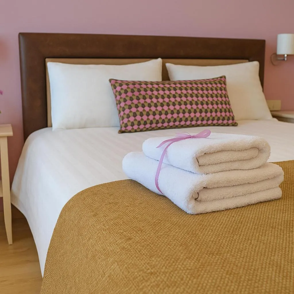 Photo of the whole room, Bed in Arktos Hotel