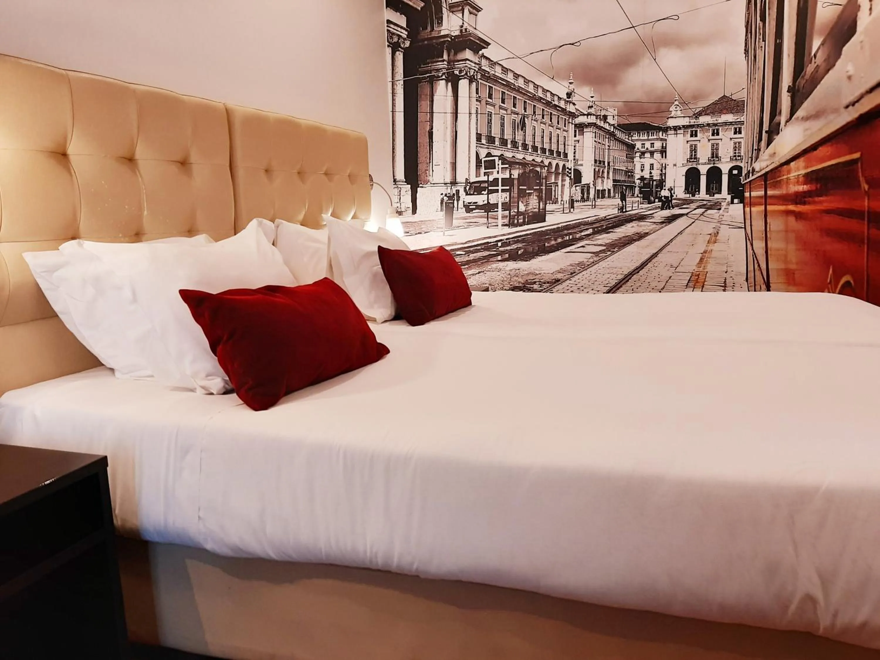 Bed in Lisbon City Apartments & Suites by City Hotels