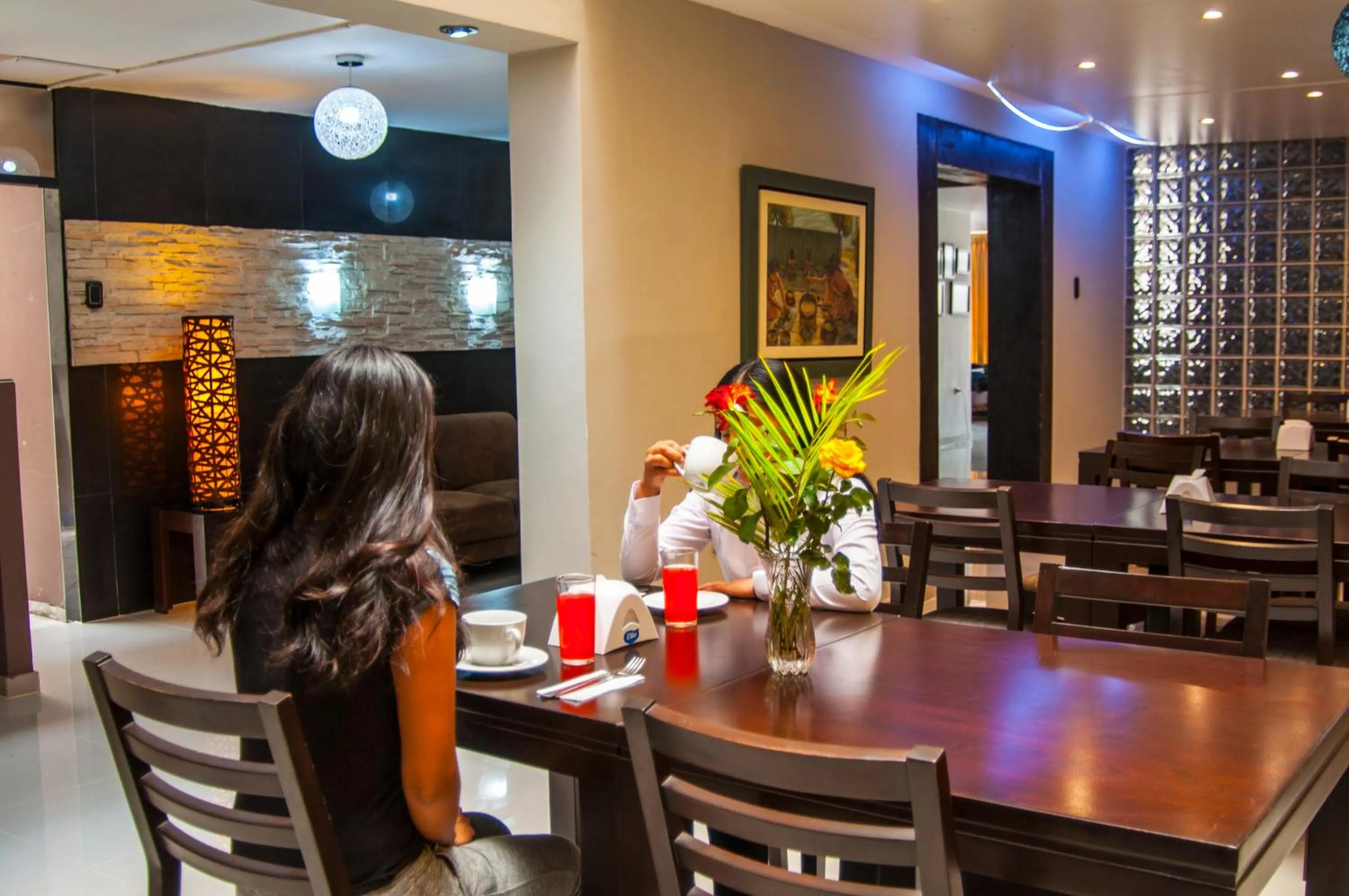 Restaurant/places to eat in Hotel Chimu