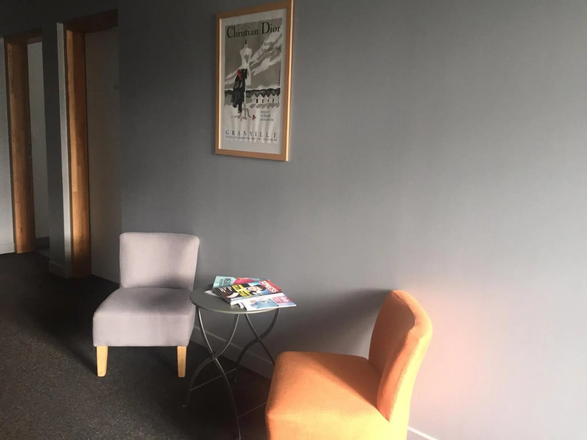 Lounge or bar in Au Bout Du Quai