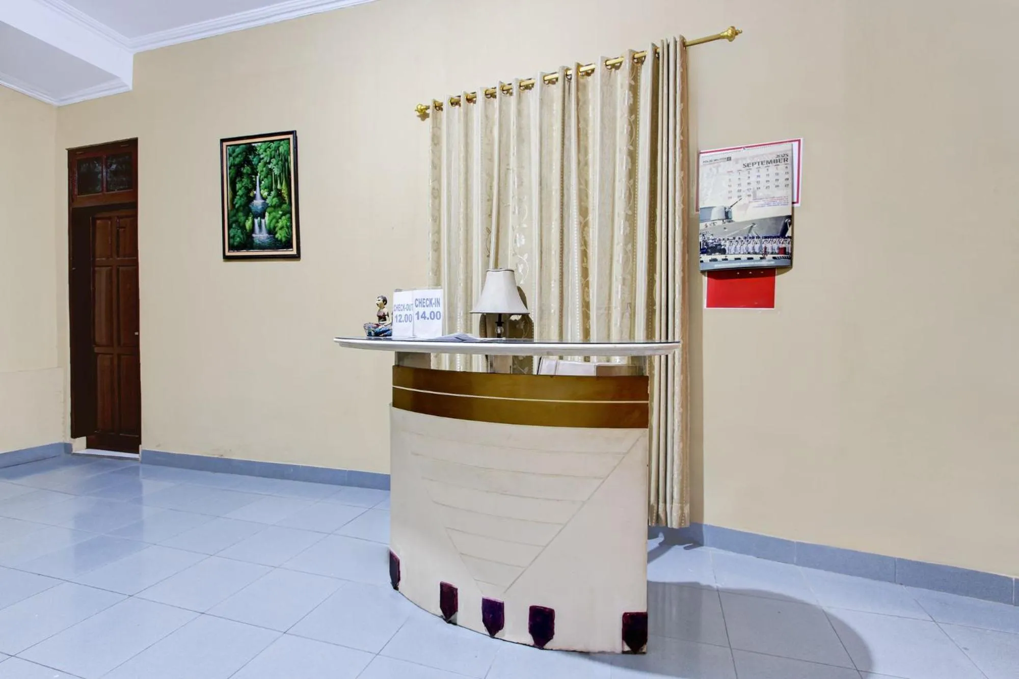 Lobby or reception in Hotel O Near Tugu Yogyakarta 2 formerly Monjali Inn