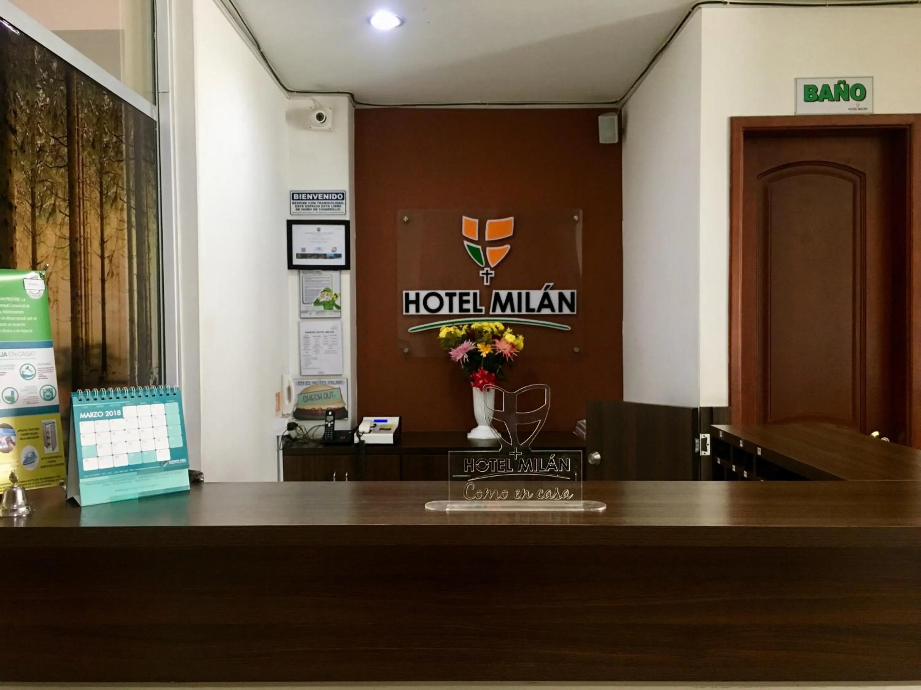 Lobby or reception in Hotel Milán
