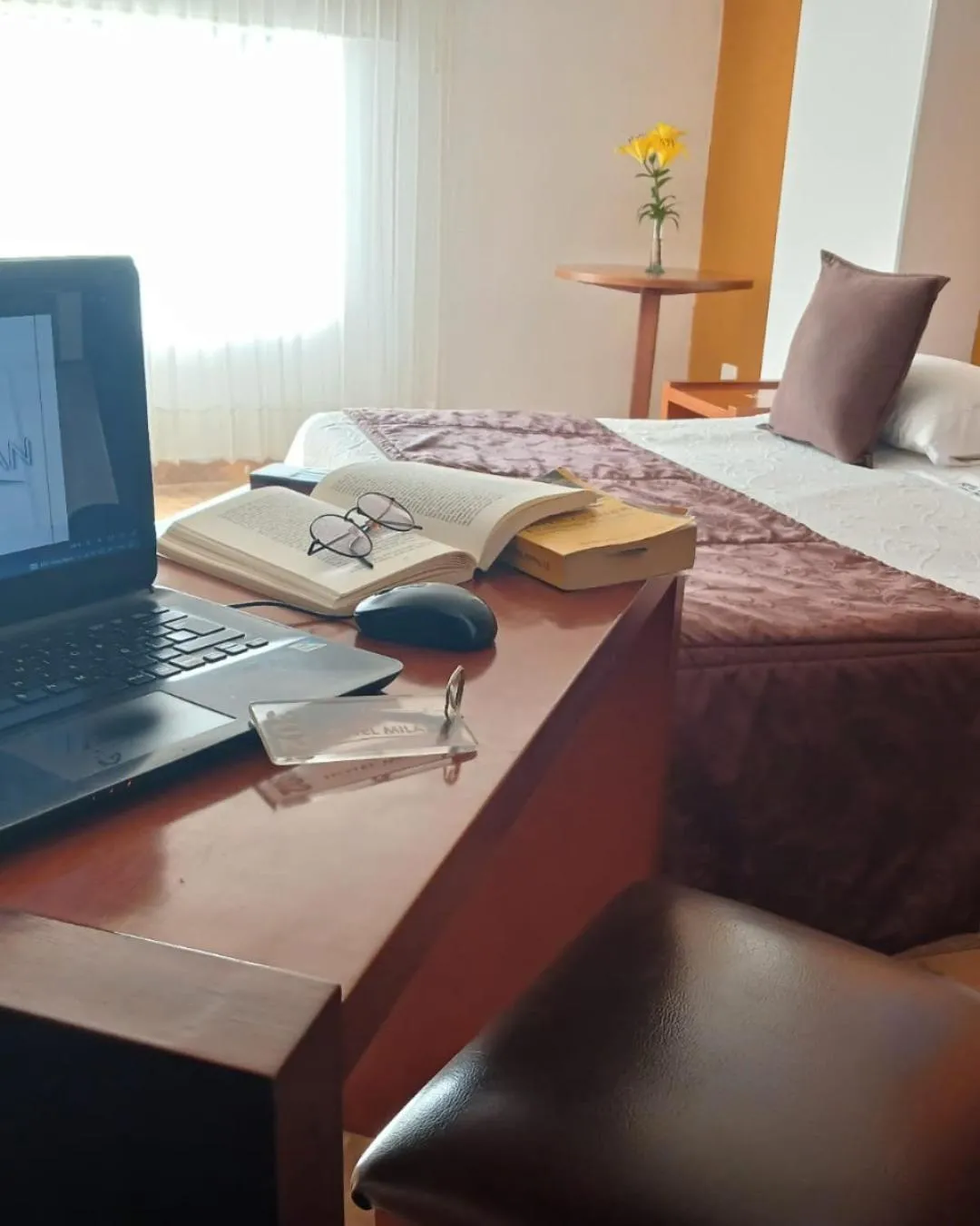 Bed in Hotel Milán