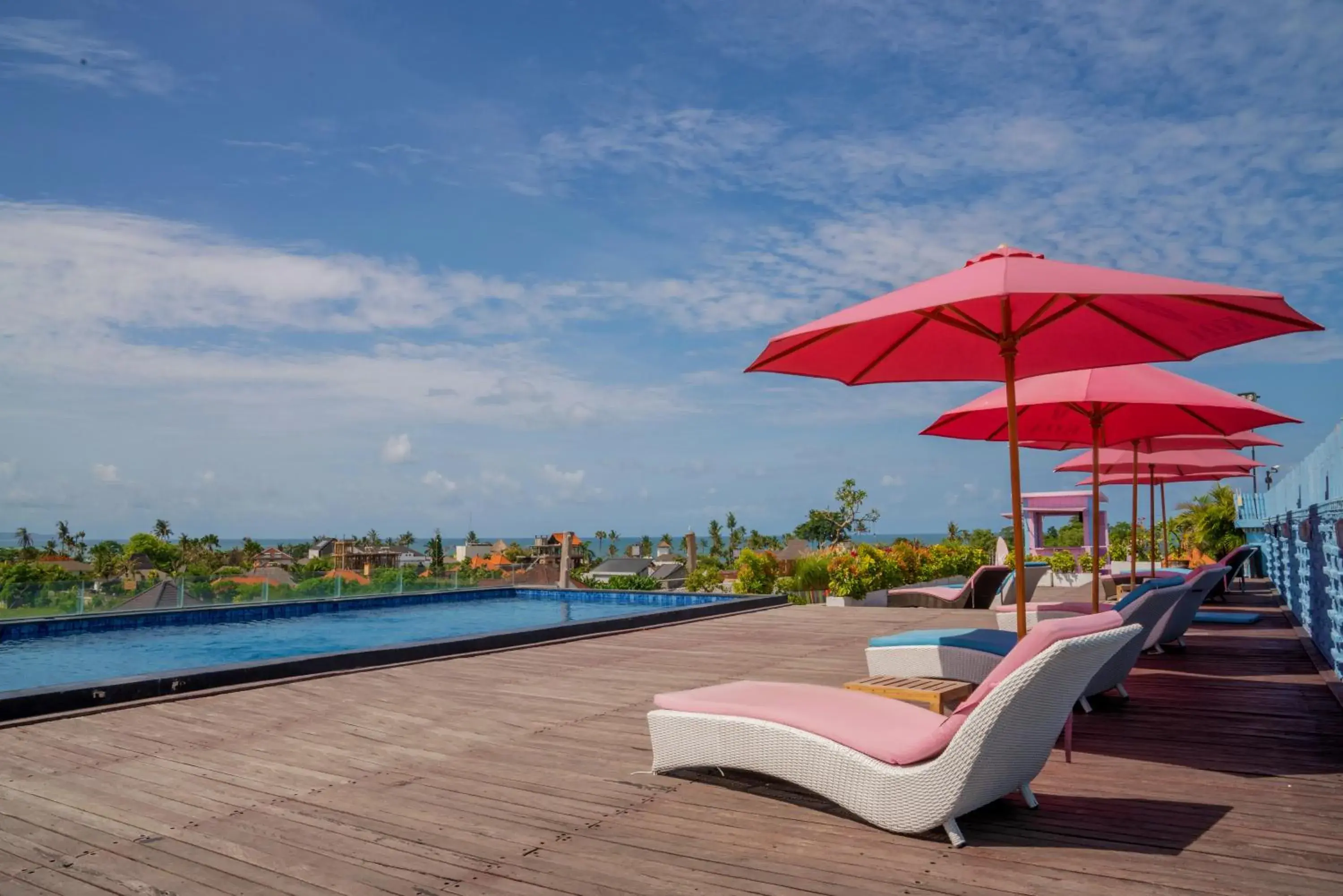 Swimming pool in Koa D Surfer Hotel Swimming pool in Koa D Surfer Hotel