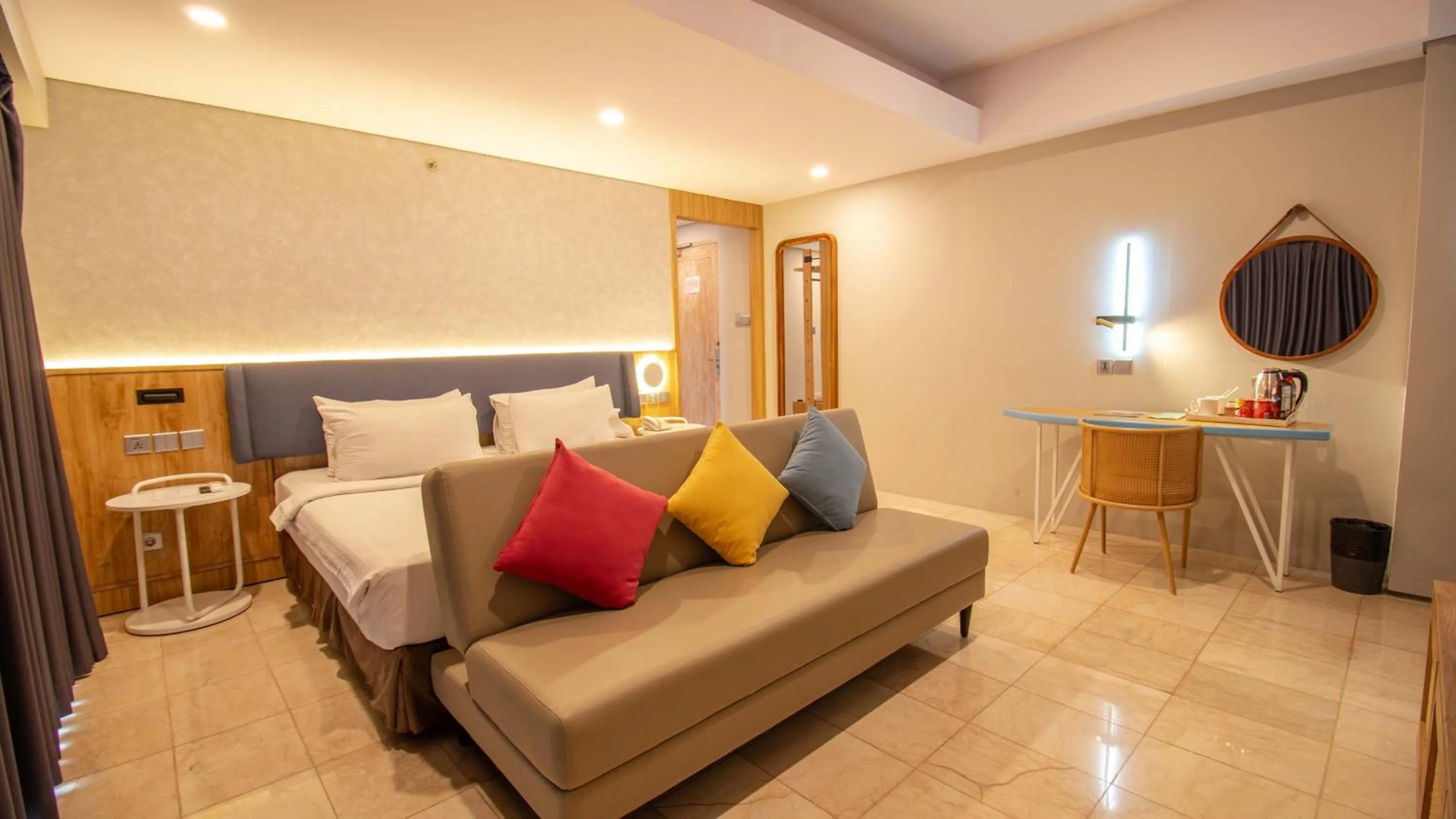 Bedroom, Bed in Koa D Surfer Hotel