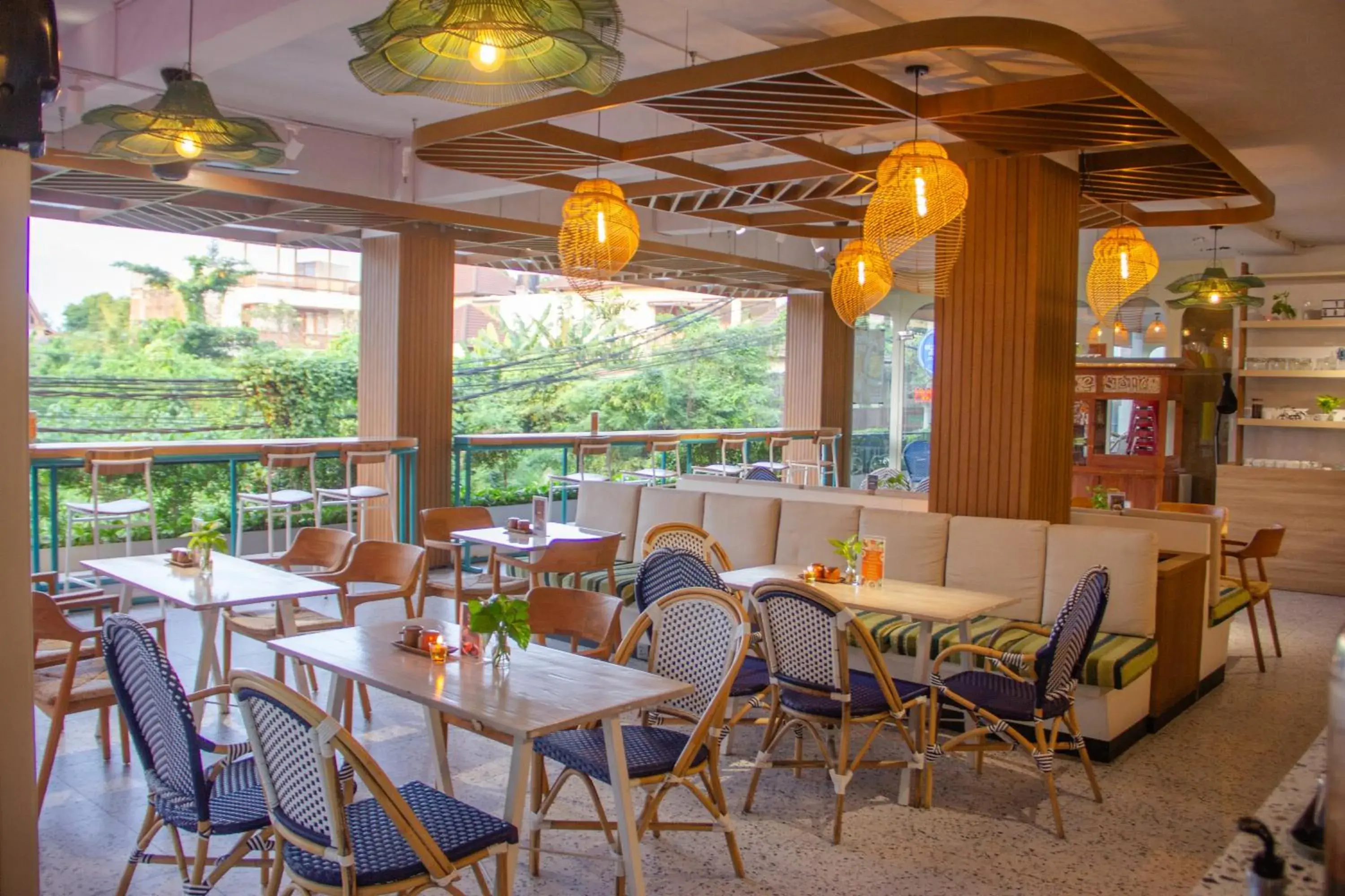 Restaurant/places to eat in Koa D Surfer Hotel Restaurant/places to eat in Koa D Surfer Hotel